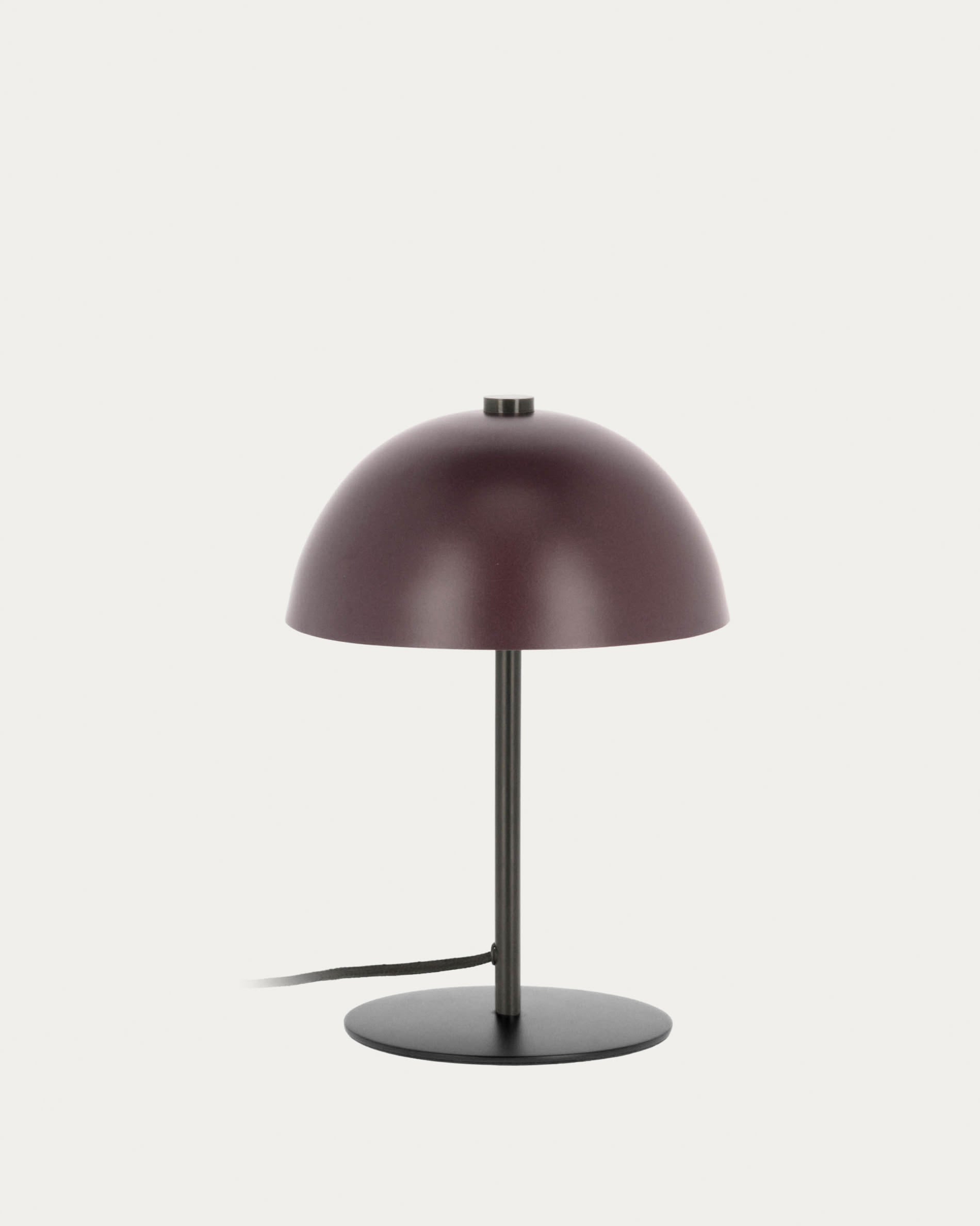 Aleyla Tischlampe aus Metall mit kastanienbraun Oberfläche in Rot präsentiert im Onlineshop von KAQTU Design AG. Tischleuchte ist von Kave Home