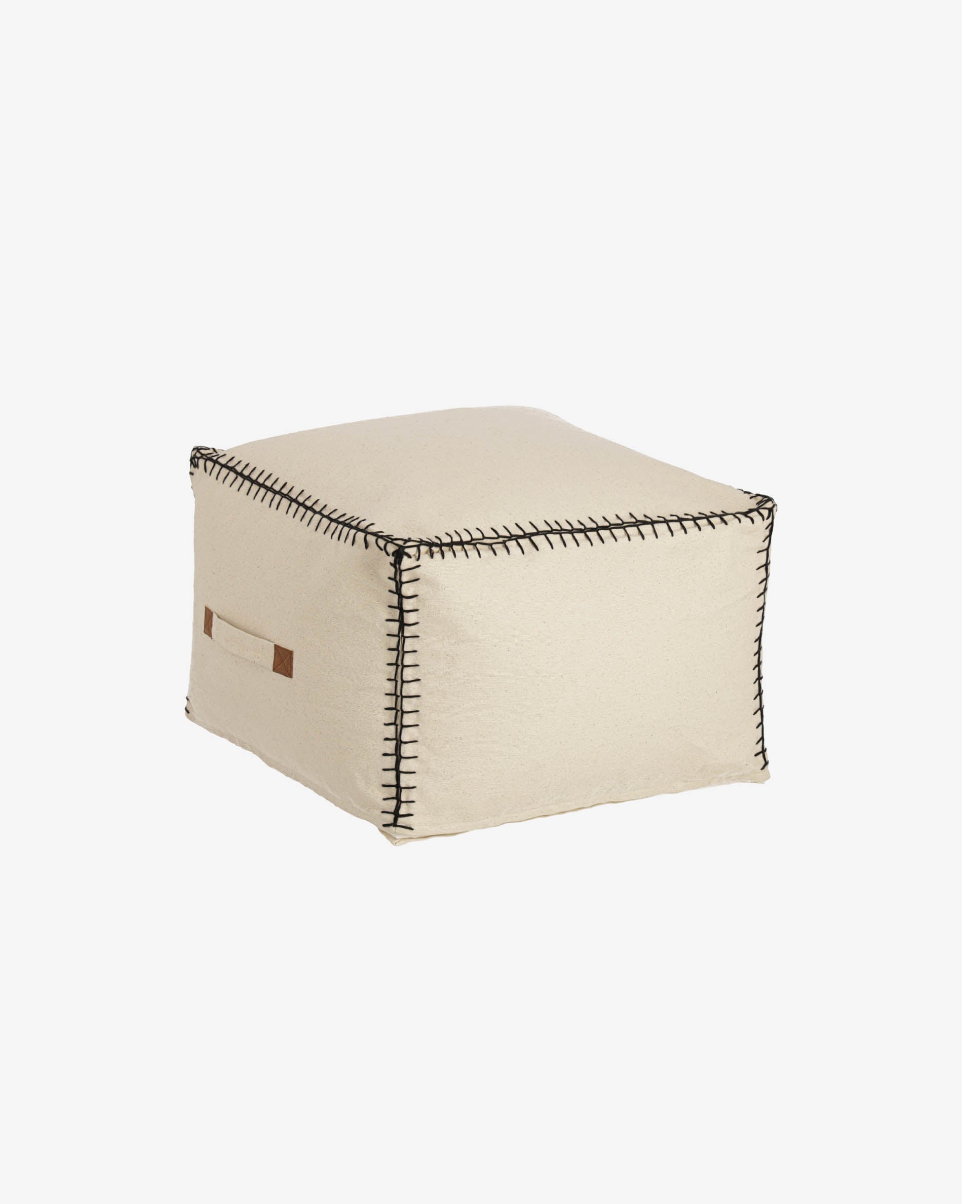 Anahi Pouf 45 x 30 cm in Beige präsentiert im Onlineshop von KAQTU Design AG. Pouf ist von Kave Home