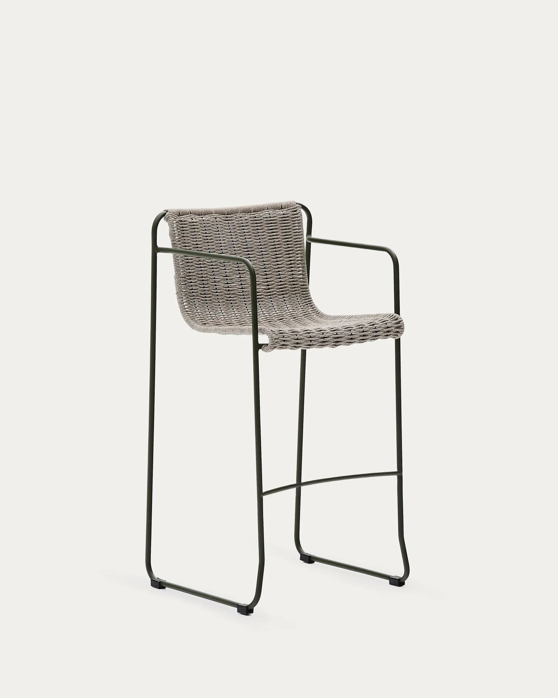 Hocker Maurina: Wetterfester, eleganter Outdoor-Hocker aus grünem Stahl mit écru-grauem Seil, ideal für Terrasse und Garten.