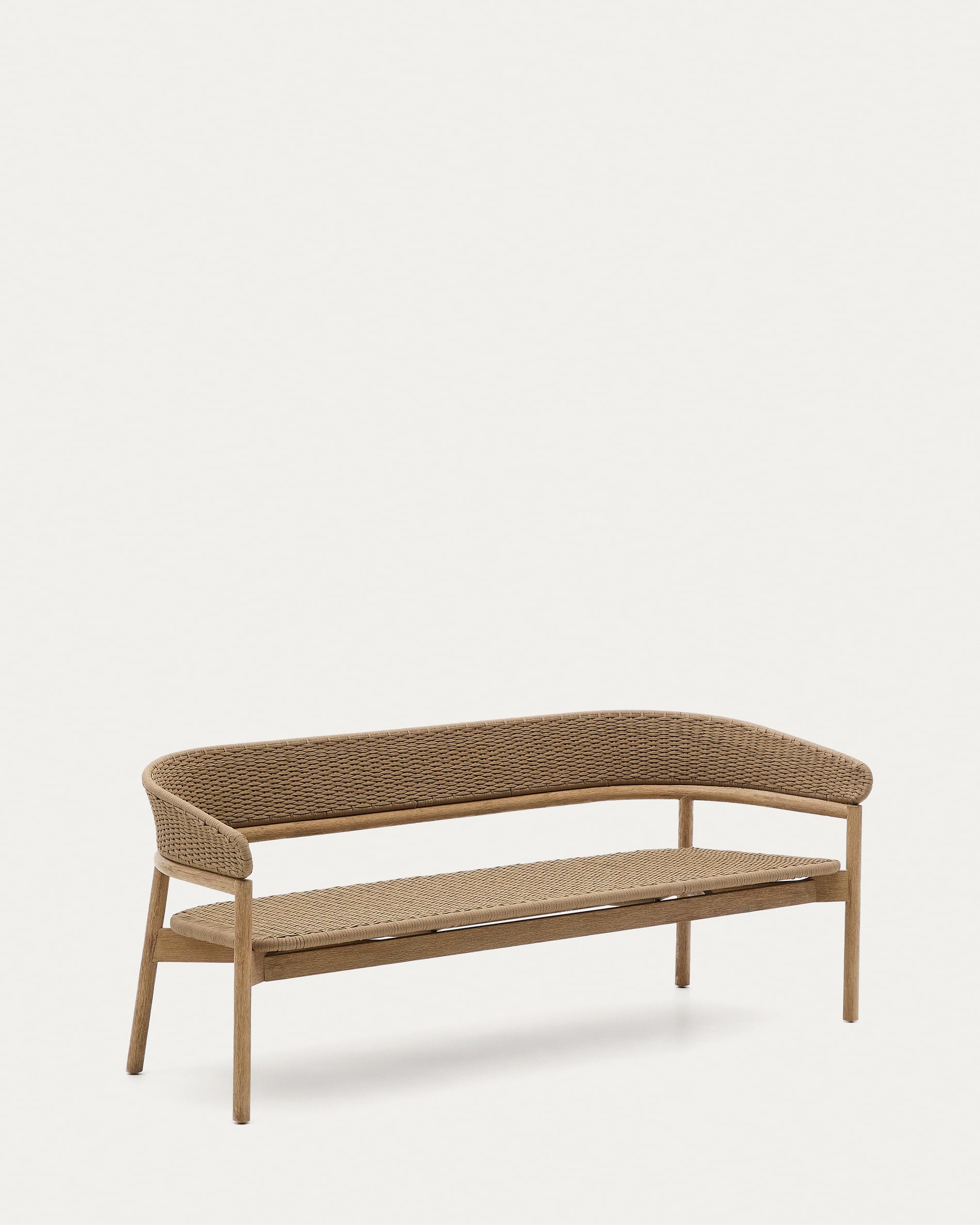 3-Sitzer-Sofa Arinella aus massivem Akazienholz mit Finish in natürlichem Farbton und beig in Natur präsentiert im Onlineshop von KAQTU Design AG. Lounge Sofa ist von Kave Home