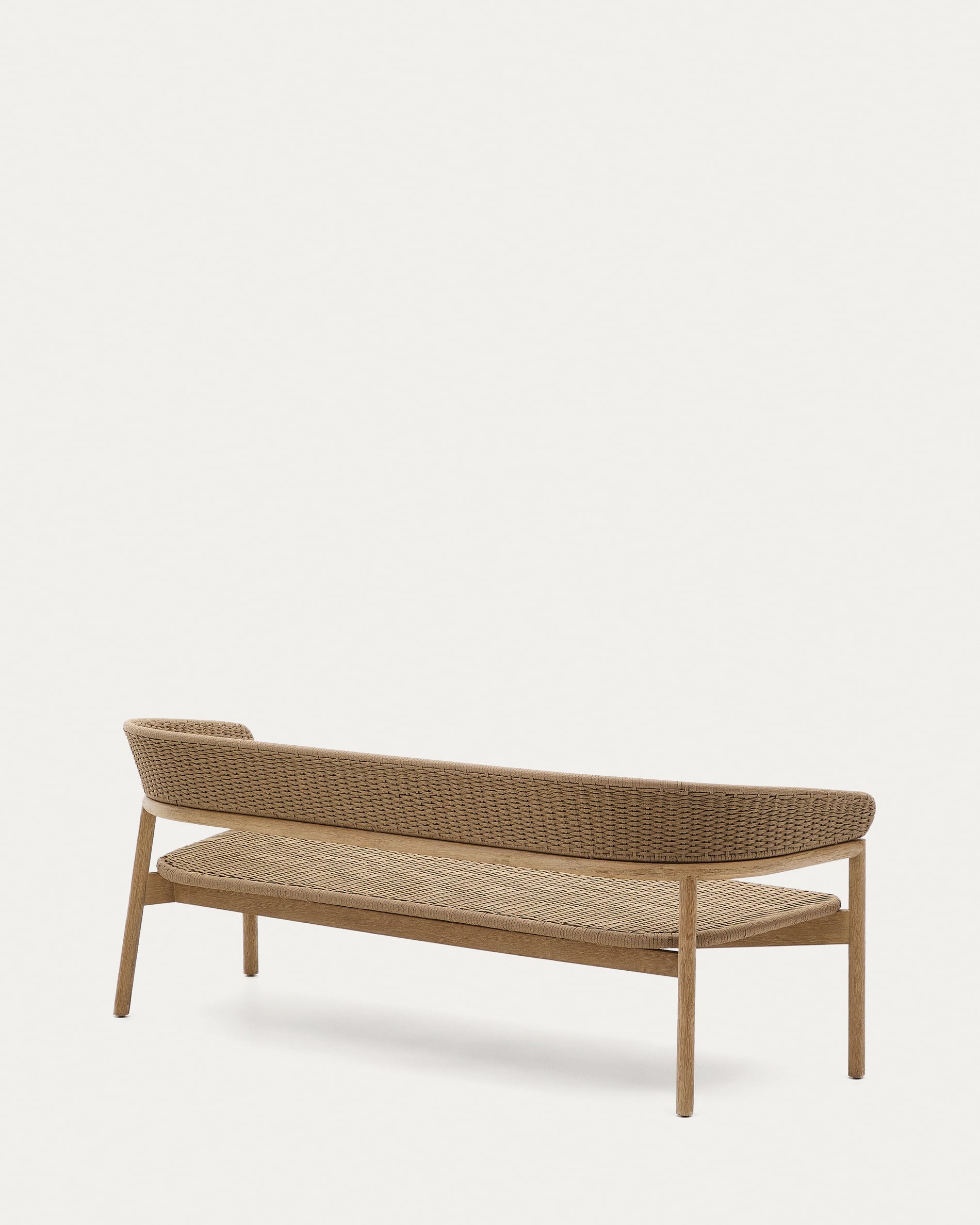 3-Sitzer-Sofa Arinella aus massivem Akazienholz mit Finish in natürlichem Farbton und beig in Natur präsentiert im Onlineshop von KAQTU Design AG. Lounge Sofa ist von Kave Home