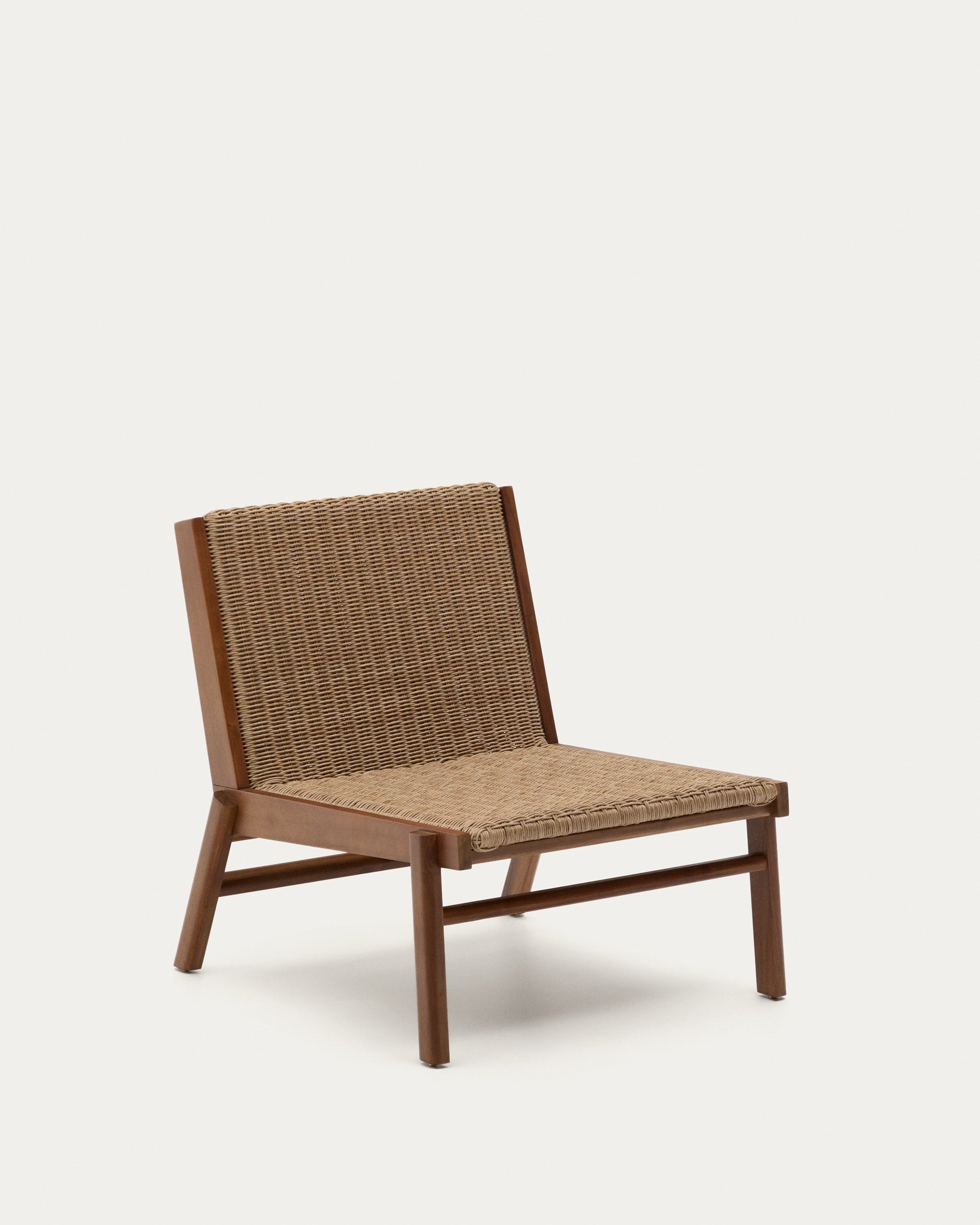 Sofa Itani aus massivem Teakholz und synthetischem Rattan FSC 100% in Braun präsentiert im Onlineshop von KAQTU Design AG. Lounge Sofa ist von Kave Home