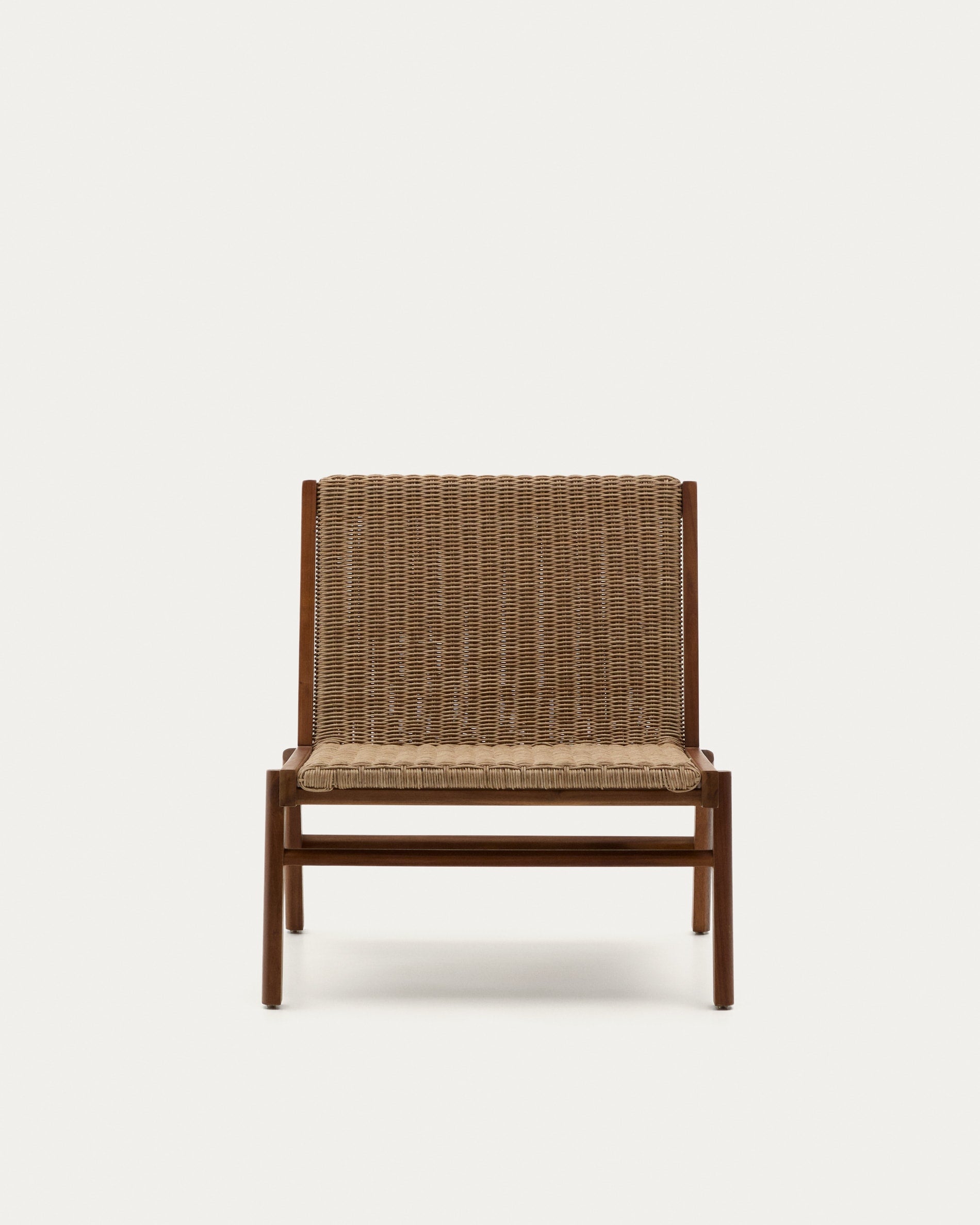 Sofa Itani aus massivem Teakholz und synthetischem Rattan FSC 100% in Braun präsentiert im Onlineshop von KAQTU Design AG. Lounge Sofa ist von Kave Home