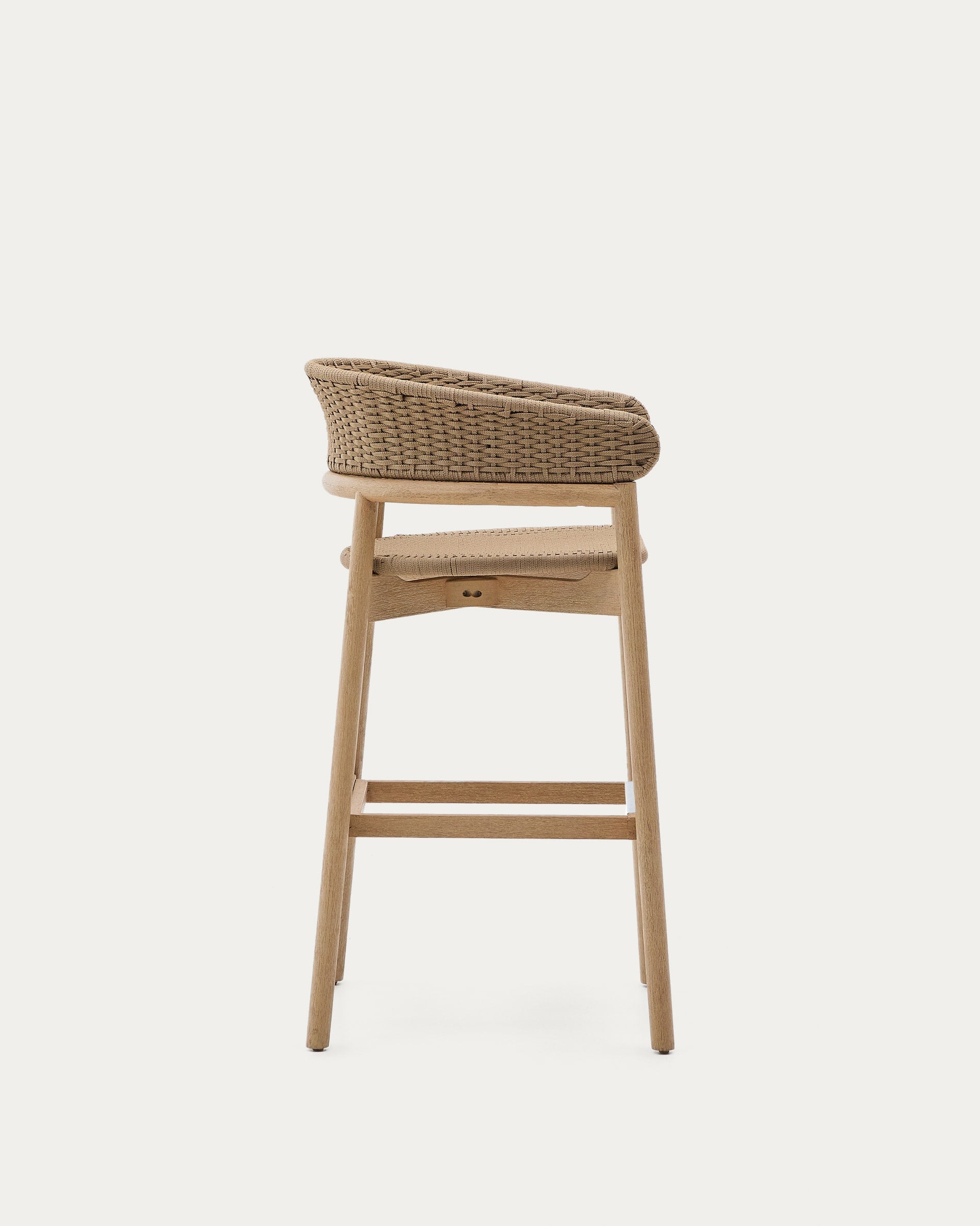 Hocker Arinella aus massivem Akazienholz mit Finish in natürlichem Farbton und beige Seil  in Natur präsentiert im Onlineshop von KAQTU Design AG. Hocker Outdoor ist von Kave Home