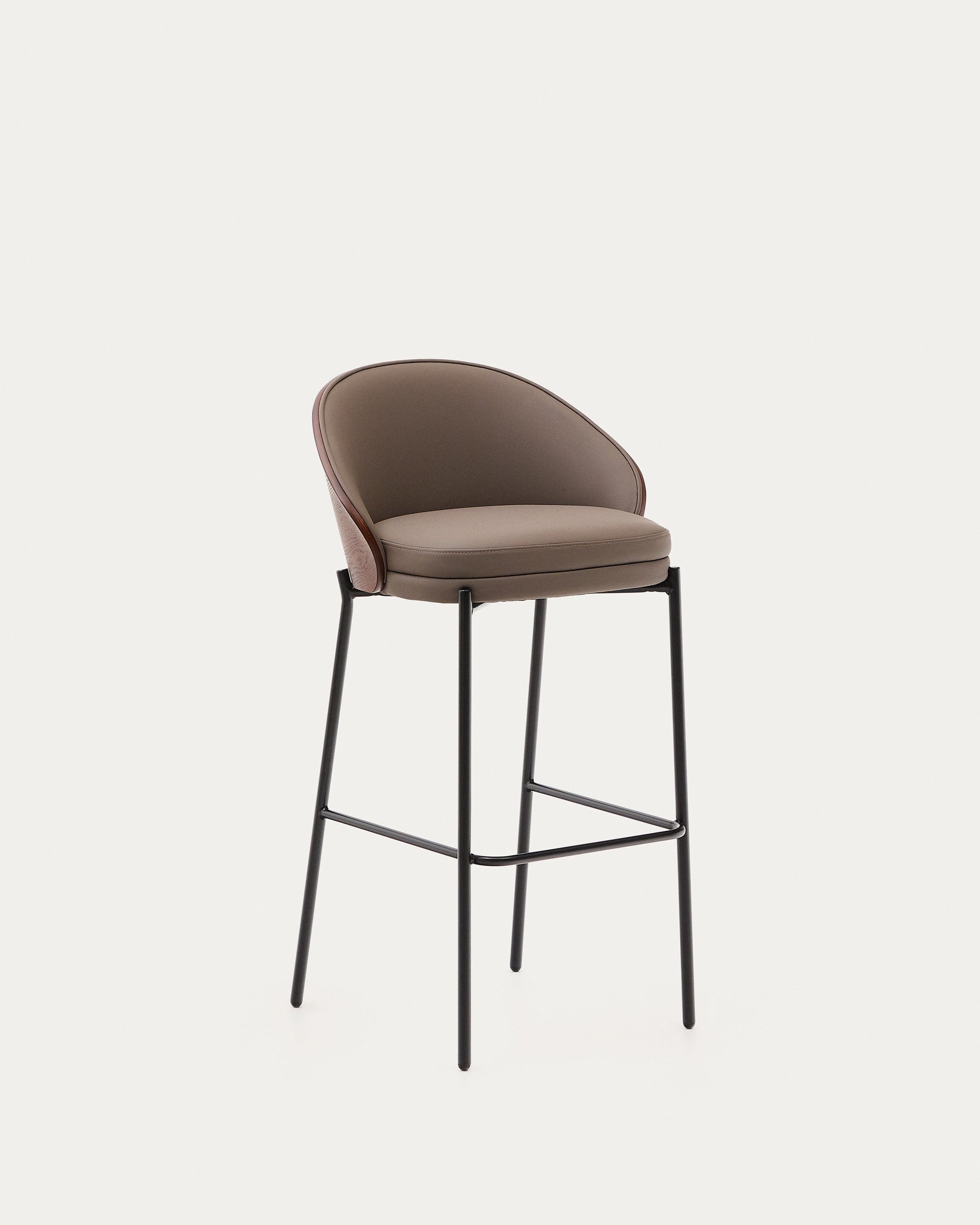 Eamy Hocker braunes Kunstleder, Eschenfurnier in Nussbaum-Finish mit Metall braun 77cm in Braun präsentiert im Onlineshop von KAQTU Design AG. Hocker ist von Kave Home