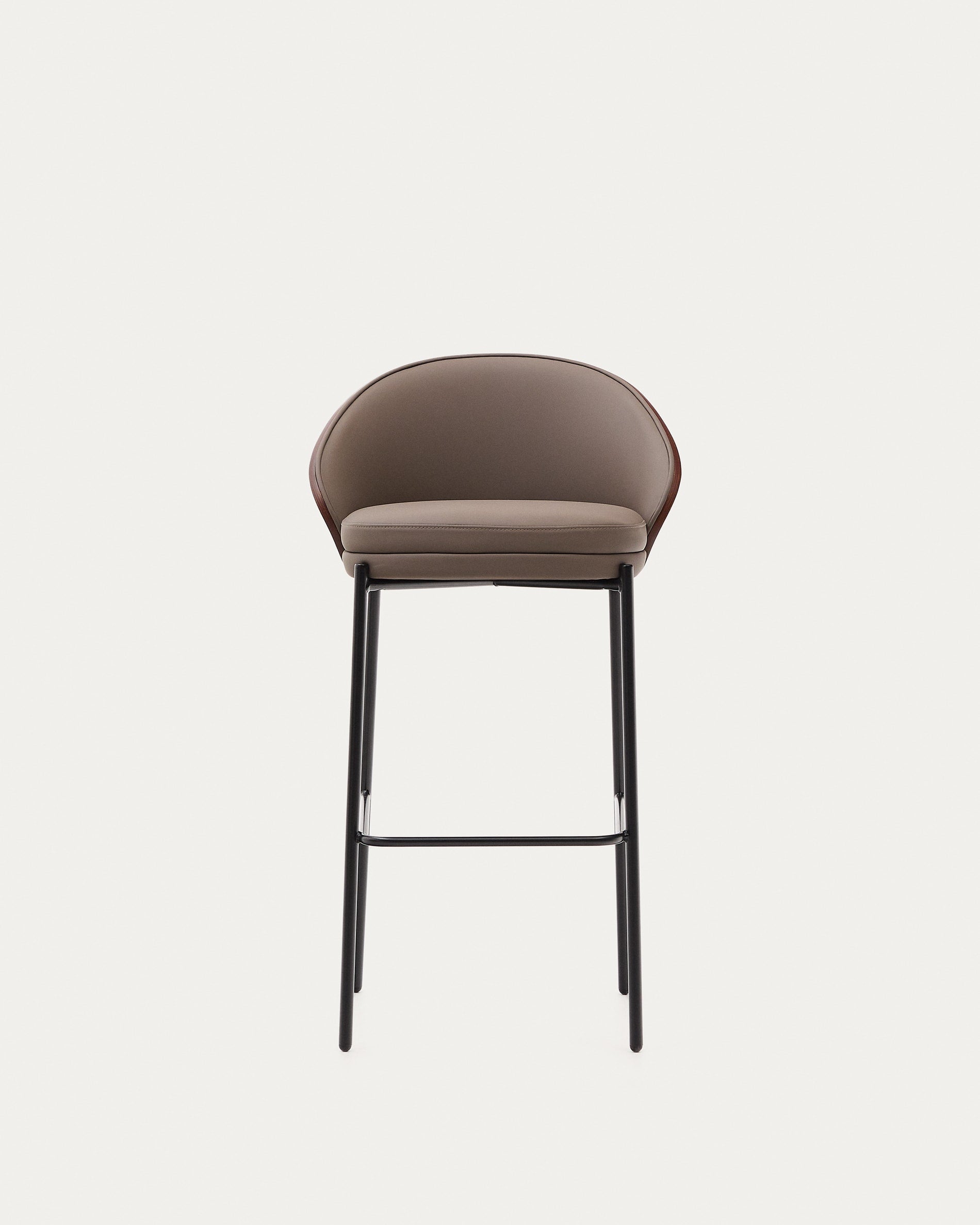 Eamy Hocker braunes Kunstleder, Eschenfurnier in Nussbaum-Finish mit Metall braun 77cm in Braun präsentiert im Onlineshop von KAQTU Design AG. Hocker ist von Kave Home