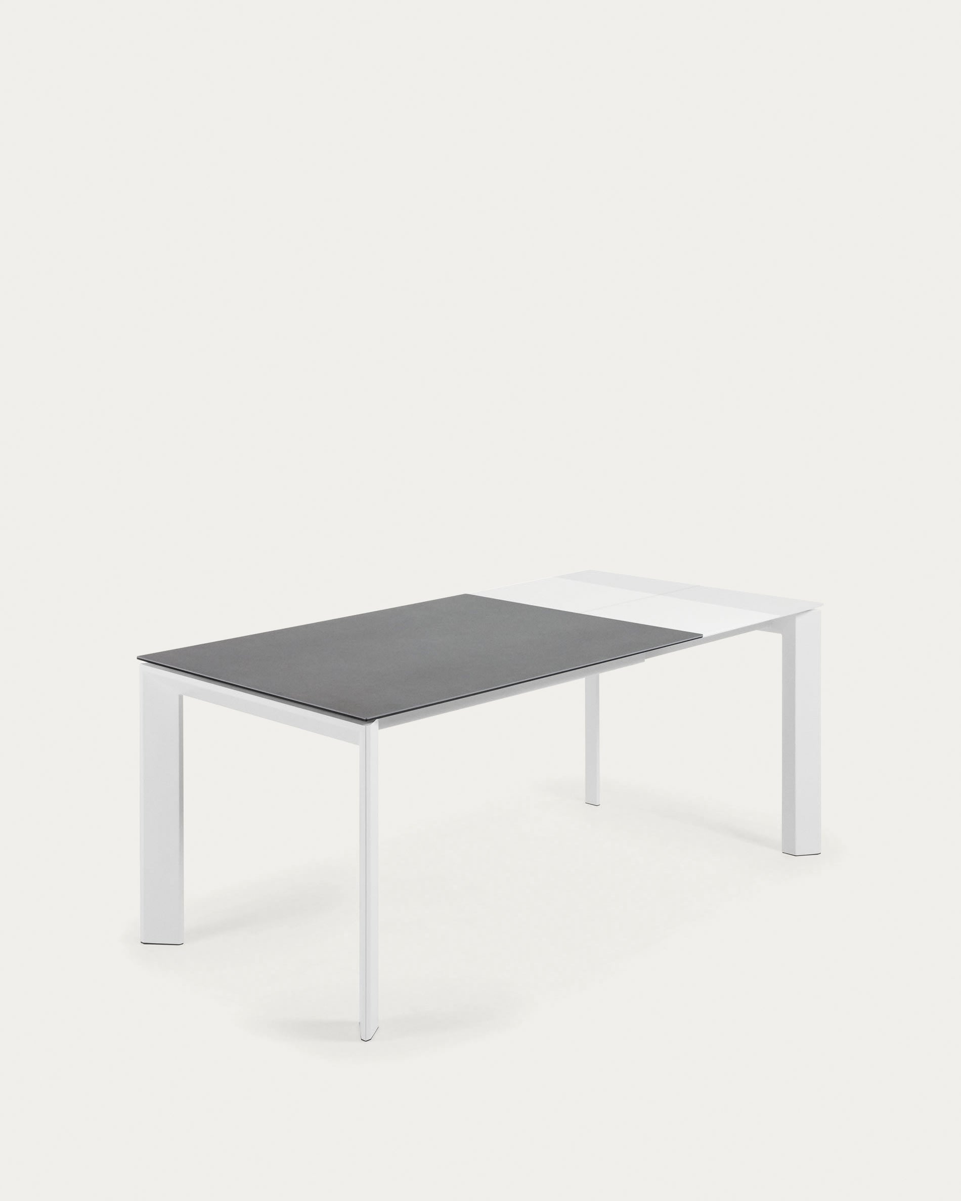 Axis Ausziehtisch Feisnteinzeug Vulcano Roca Finsih Stahlbeine in Weiss 120 (180) cm in Grau präsentiert im Onlineshop von KAQTU Design AG. Esstisch ist von Kave Home