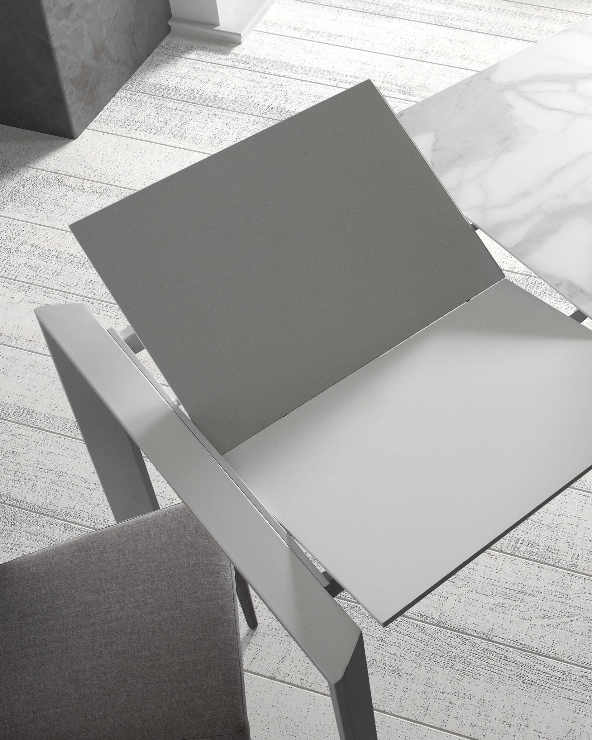 Axis Ausziehtisch Feinsteinzeug mit Kalos Blanco Finish Beine in Grau 140 (200) cm in Weiß präsentiert im Onlineshop von KAQTU Design AG. Esstisch ist von Kave Home