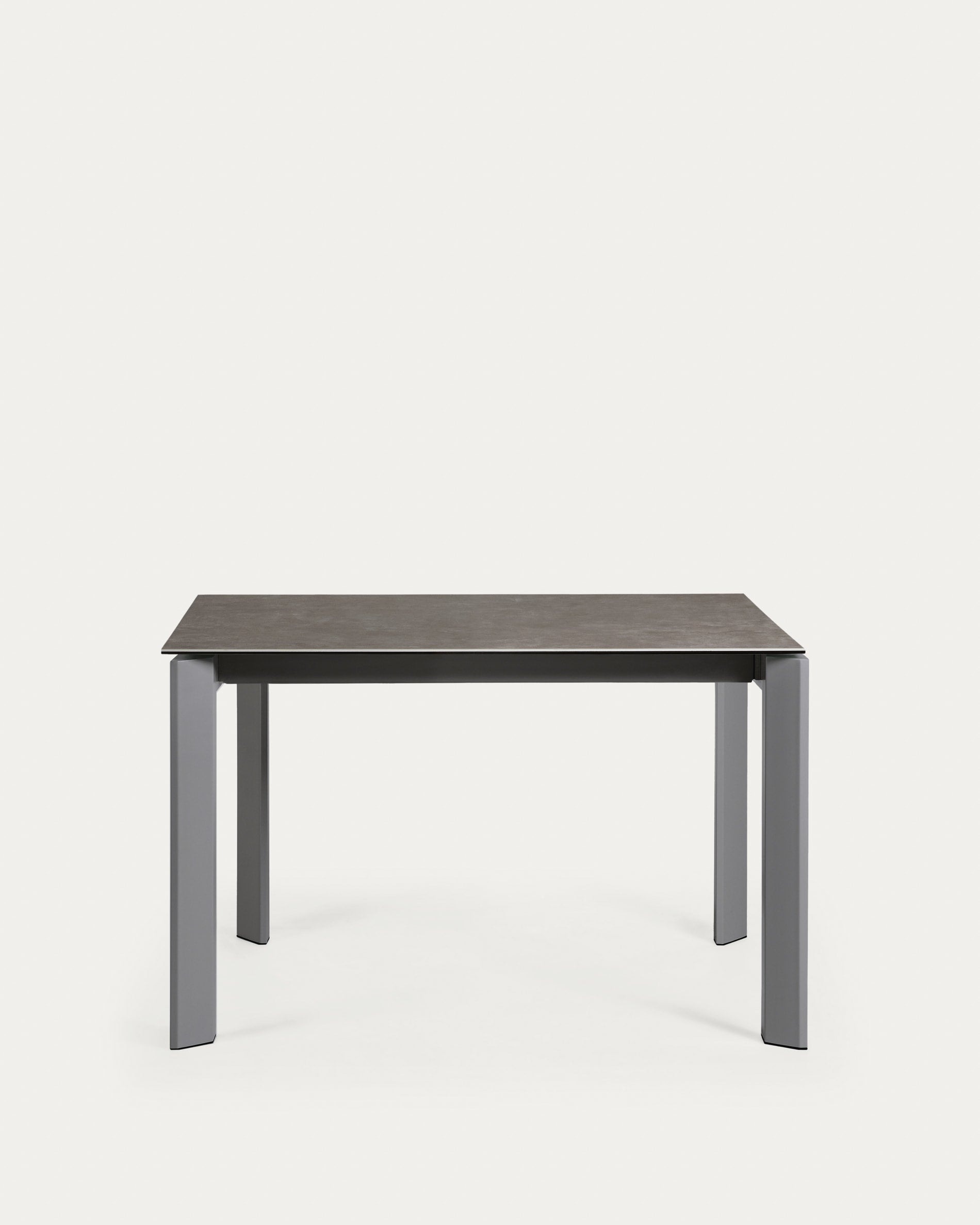 Axis Ausziehtisch Feinsteinzeug Vulcano Ceniza Finish Stahlbeine Anthrazit  120(180)cm in Grau präsentiert im Onlineshop von KAQTU Design AG. Esstisch ist von Kave Home