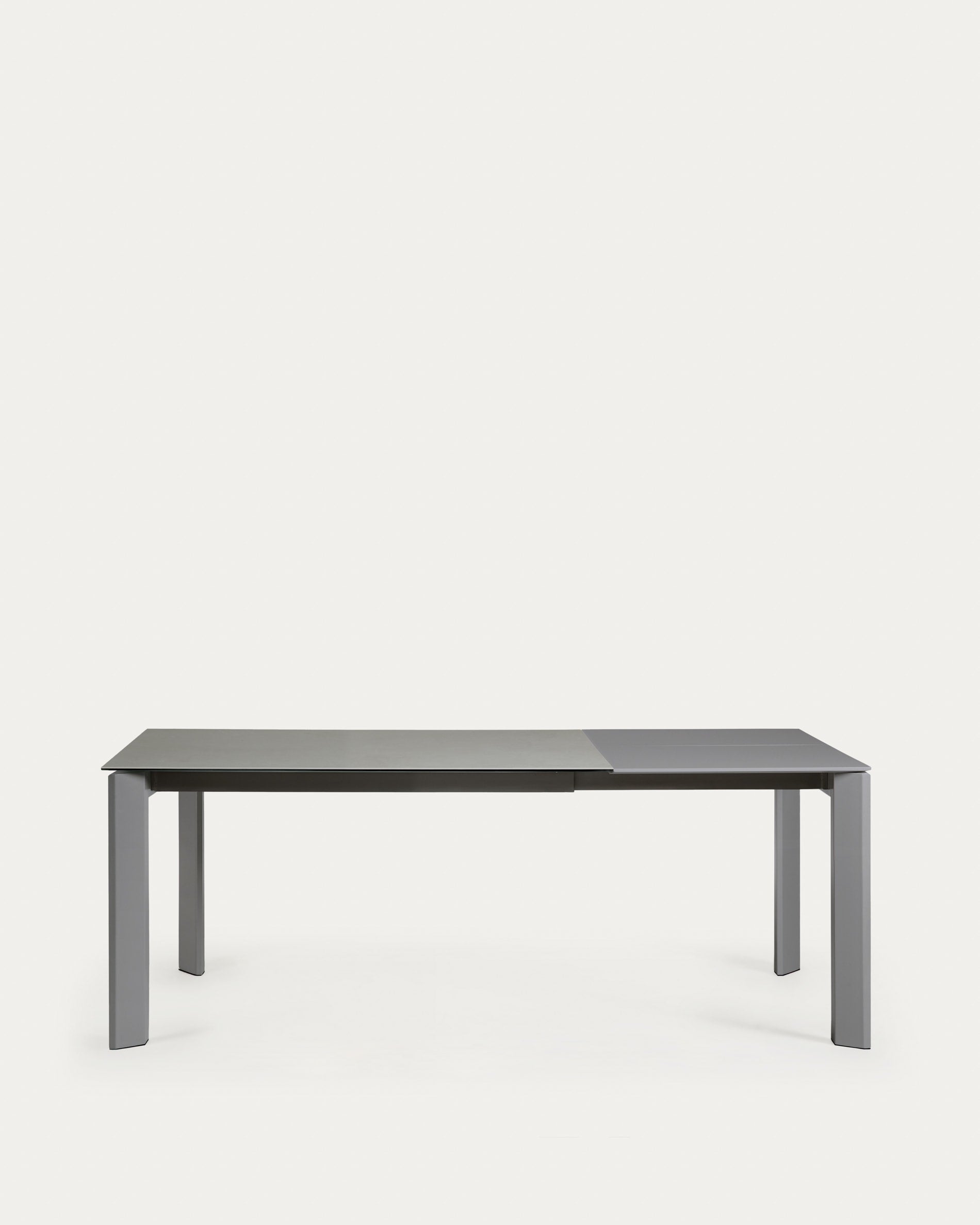 Axis Ausziehtisch Feinsteinzeug mit Hydra Plomo Finish Stahlbeine Anthrazit 140 (200) cm in Grau präsentiert im Onlineshop von KAQTU Design AG. Esstisch ist von Kave Home