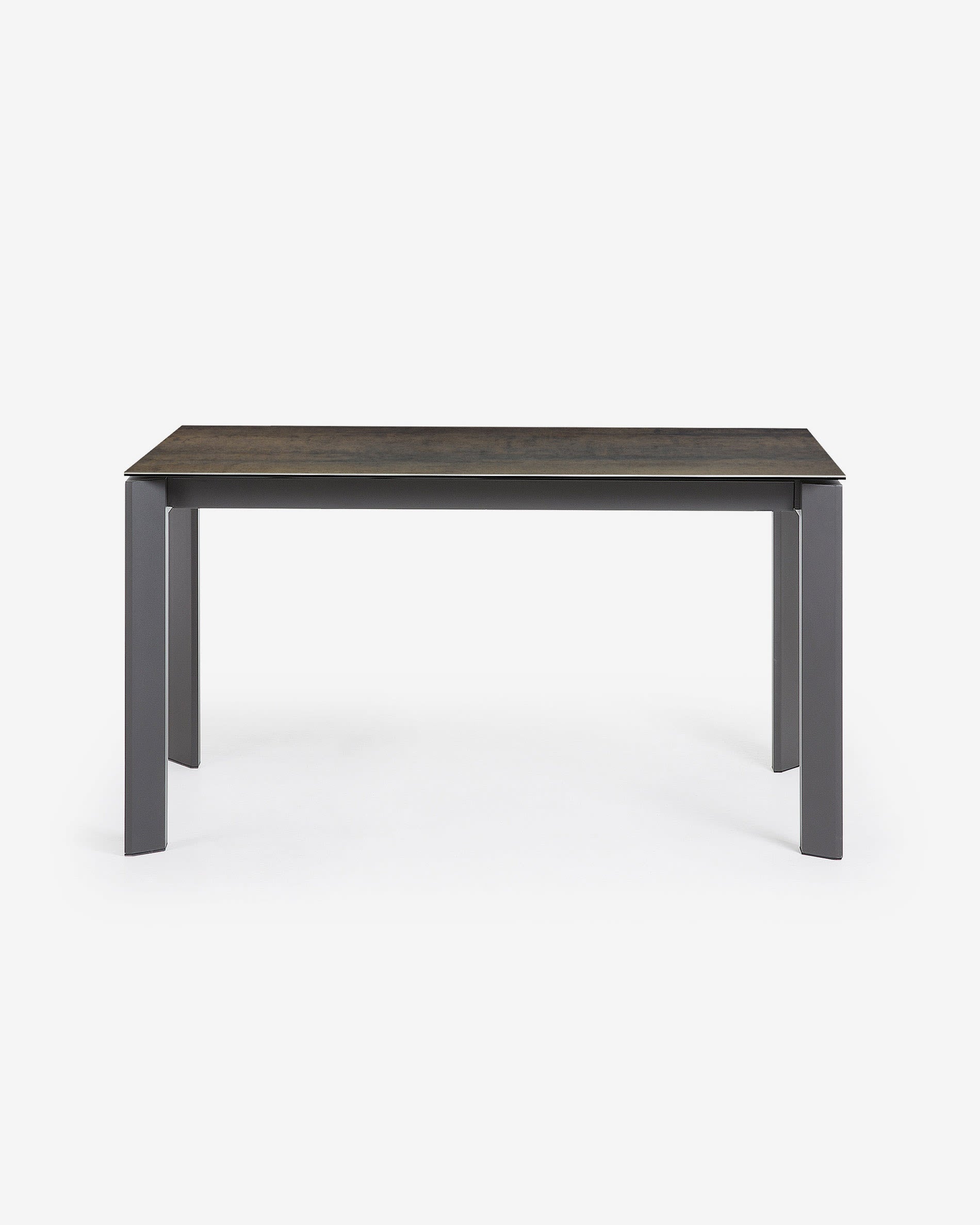 Axis Ausziehtisch Feinsteinzeug mit Iron Moss Finish Stahlbeine in Dunkelgrau 140 (200) cm in Grau präsentiert im Onlineshop von KAQTU Design AG. Esstisch ist von Kave Home