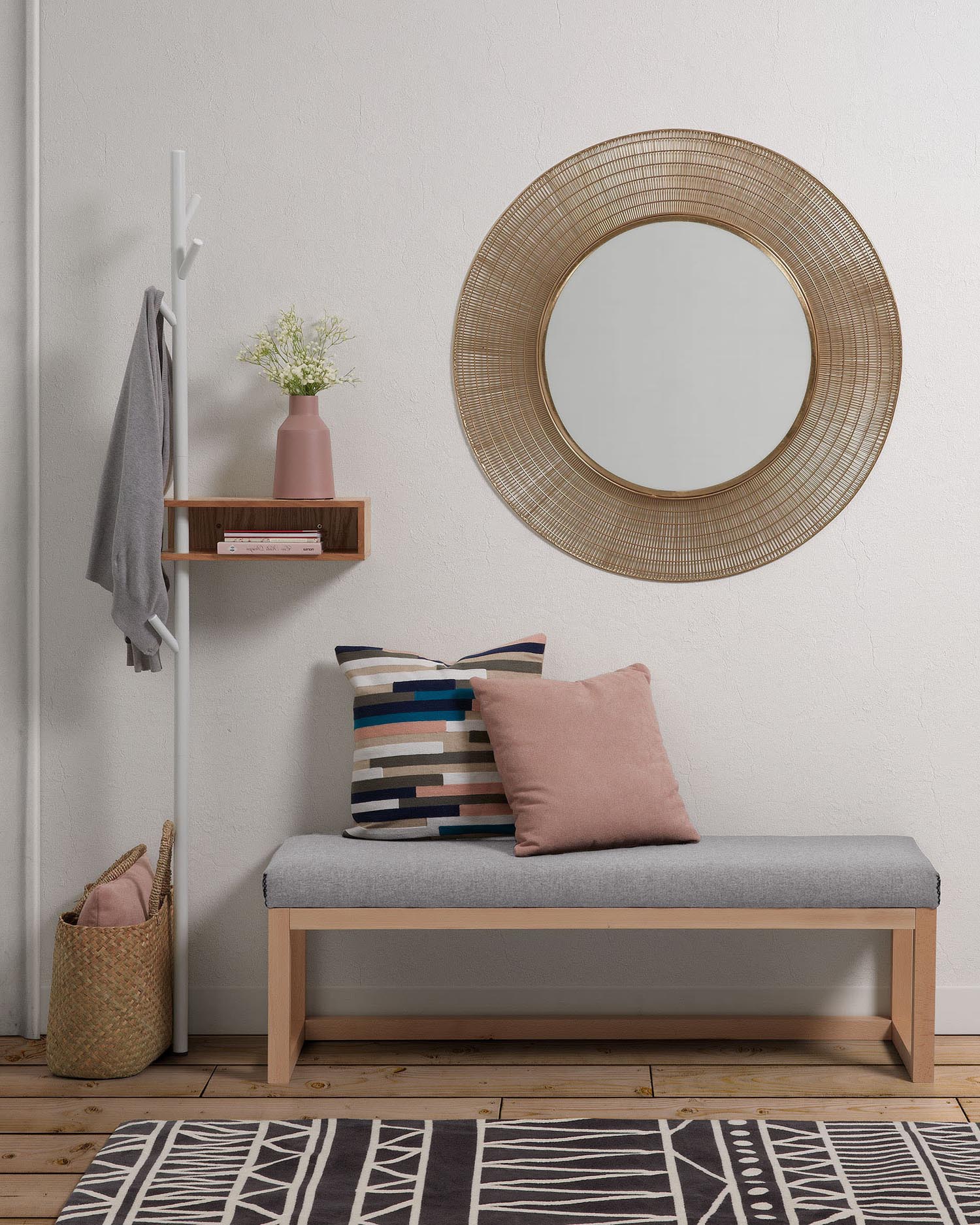 Loya Polsterbank grau und massives Buchenholz 128 cm in Grau präsentiert im Onlineshop von KAQTU Design AG. Sitzbank ist von Kave Home