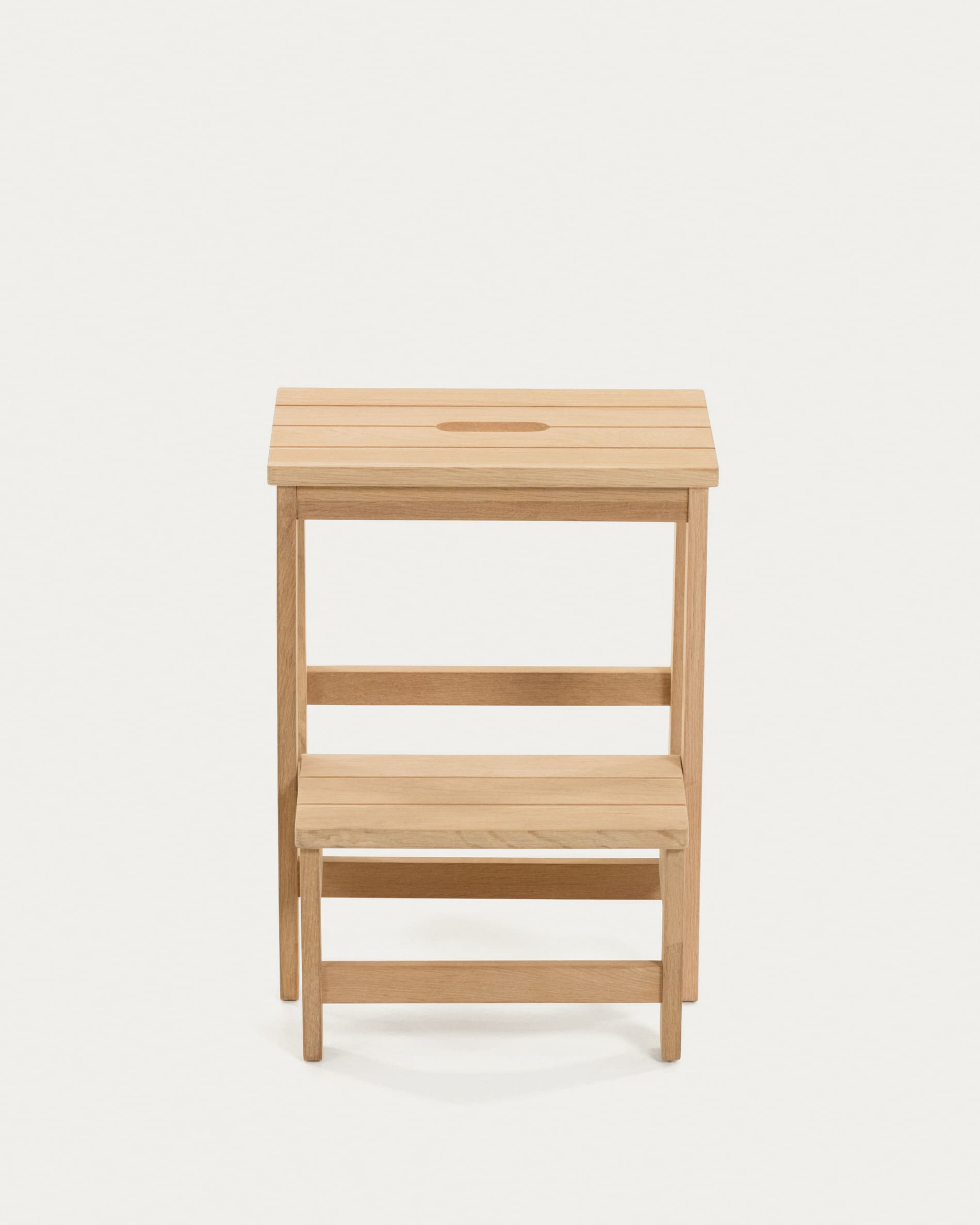 Hocker mit Leiter Nell 40 x 43 cm in Braun präsentiert im Onlineshop von KAQTU Design AG. Hocker ist von Kave Home