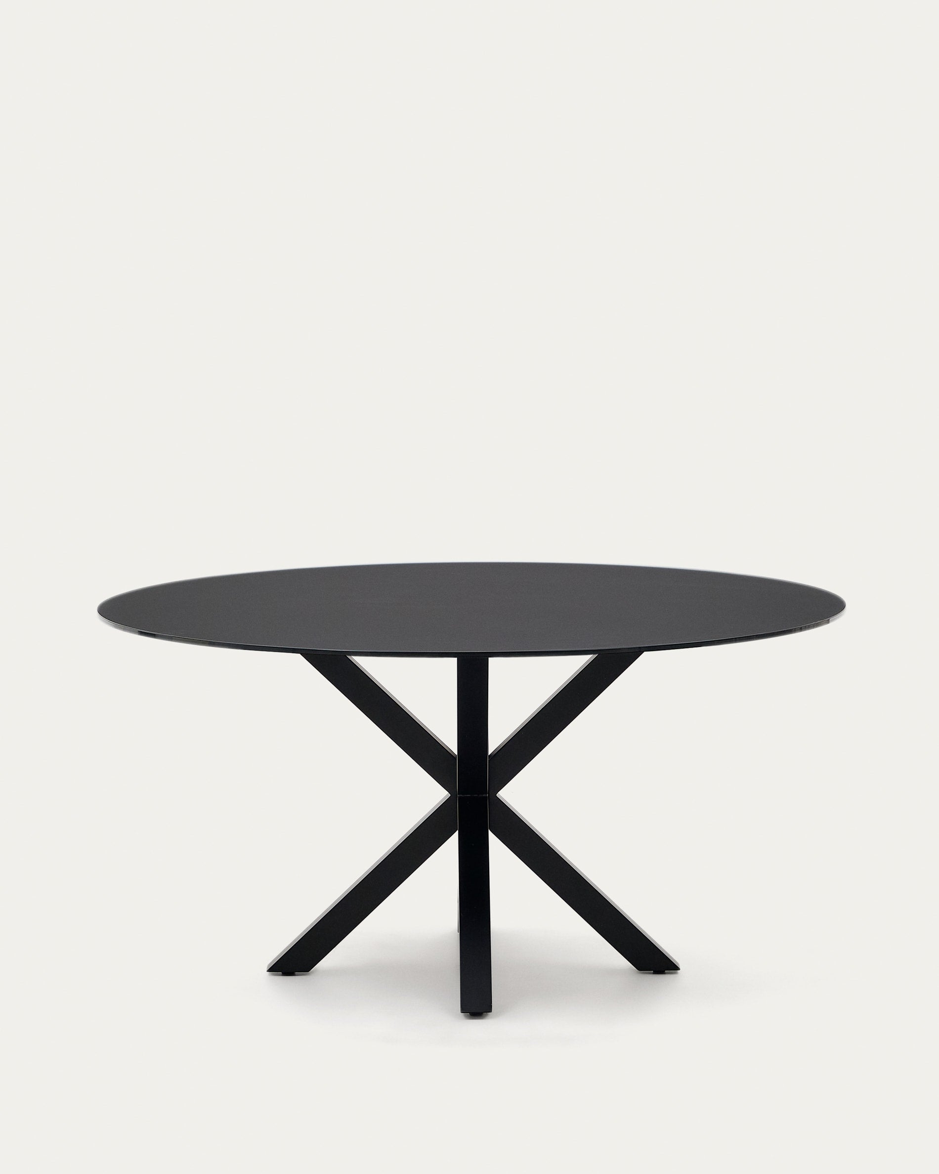 Argo runder Tisch aus schwarzem Glas mit schwarzen Stahlbeinen Ø 150 cm in Schwarz präsentiert im Onlineshop von KAQTU Design AG. Esstisch ist von Kave Home