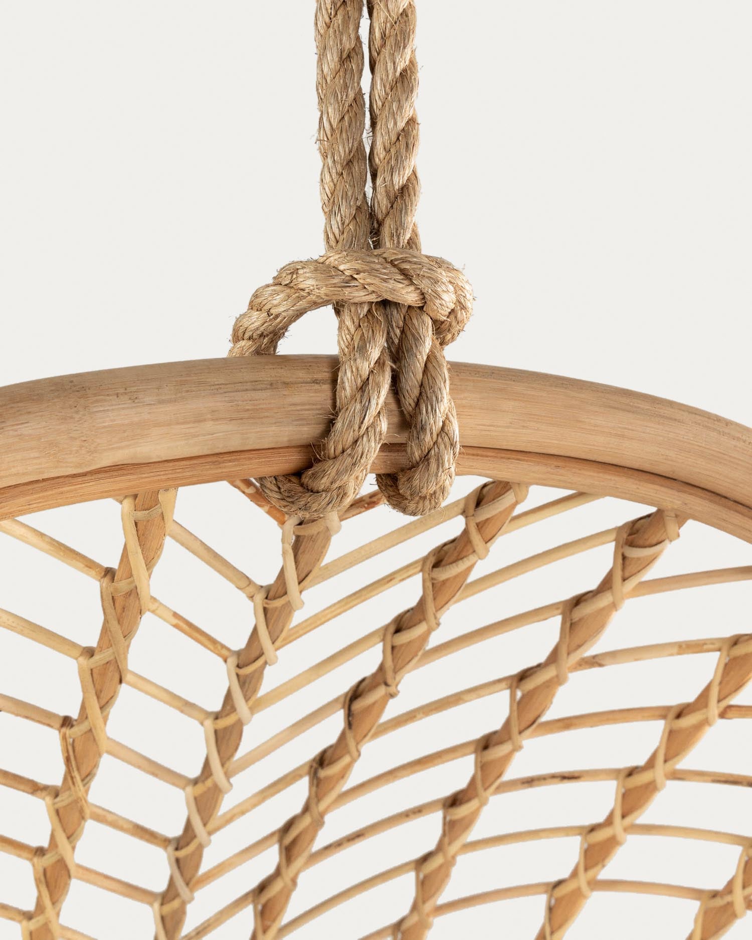 Ekaterina Hängesessel aus Rattan in Natur präsentiert im Onlineshop von KAQTU Design AG. Hängestuhl ist von Kave Home