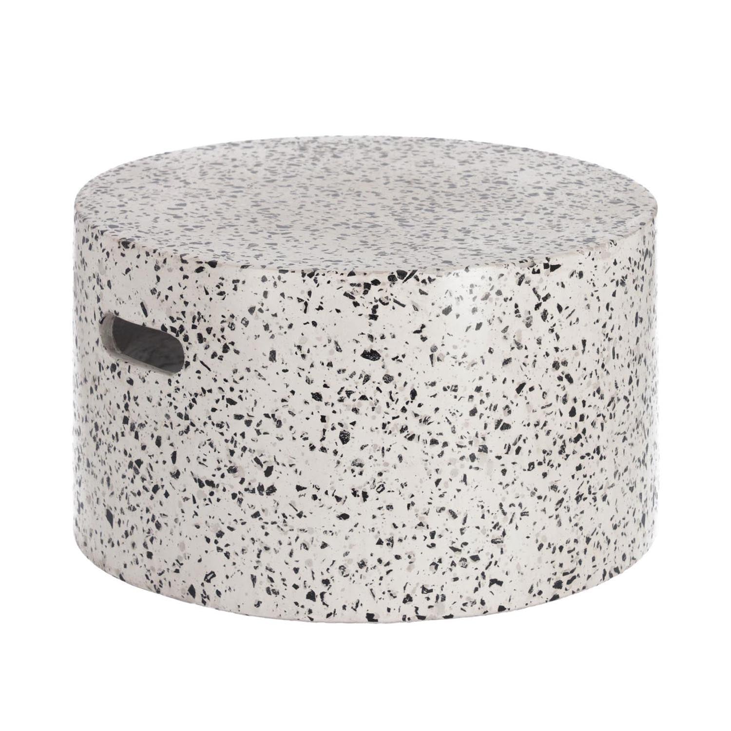 Jenell runder Outddor Couchtisch aus Terrazzo weiß Ø 52 cm in Weiß präsentiert im Onlineshop von KAQTU Design AG. Beistelltisch ist von Kave Home