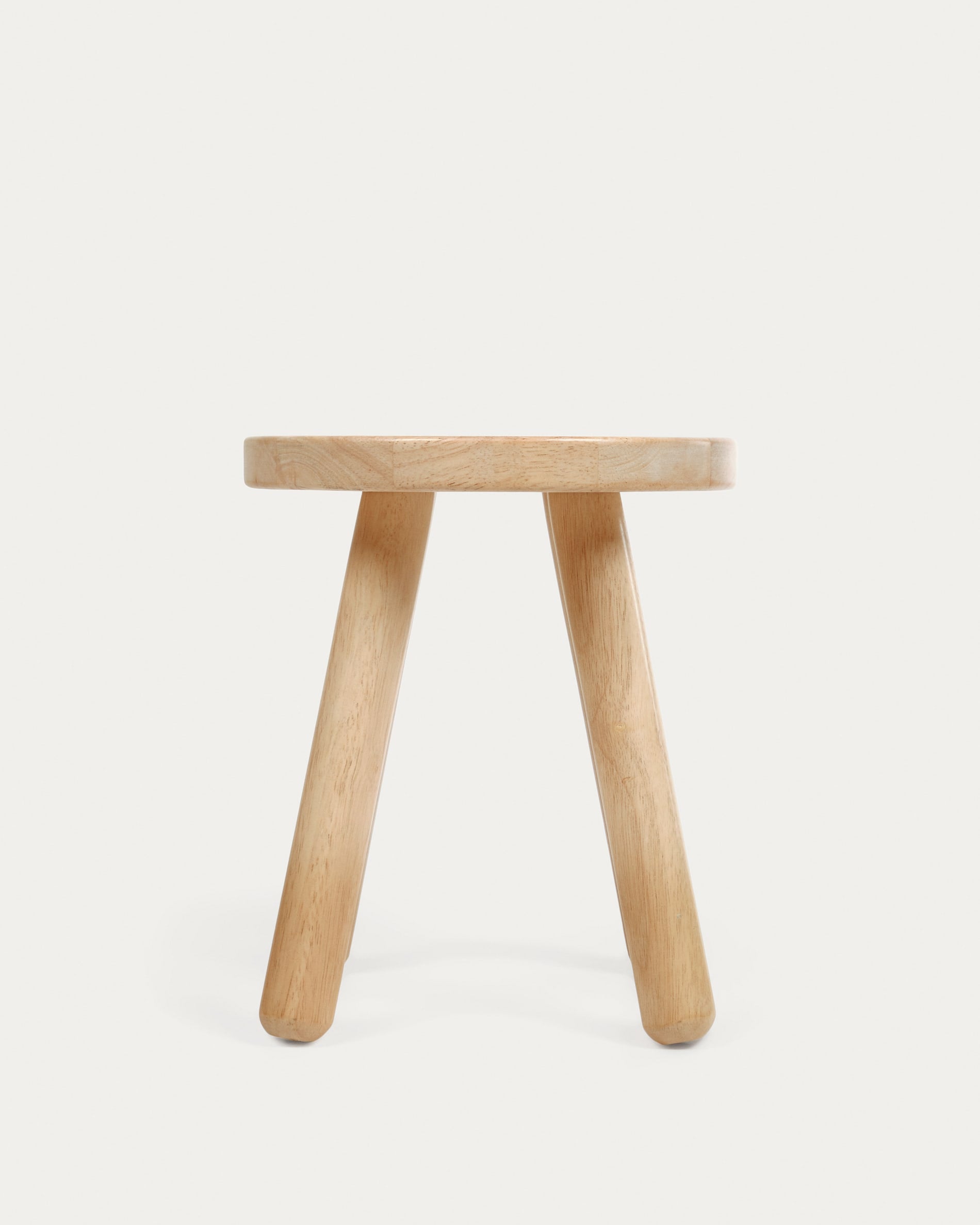 Kinderhocker Dilcia aus massivem Kautschukholz Höhe 31 cm in Braun präsentiert im Onlineshop von KAQTU Design AG. Hocker ist von Kave Home