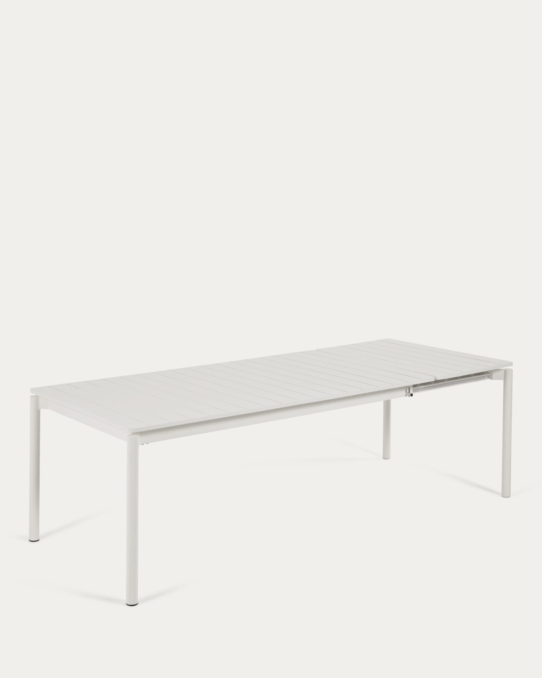 Zaltana Ausziehtisch für den Aussenbereich aus Aluminium in Hellgrau 180 (240) x 100 cm in Ecru präsentiert im Onlineshop von KAQTU Design AG. Gartentisch ist von Kave Home