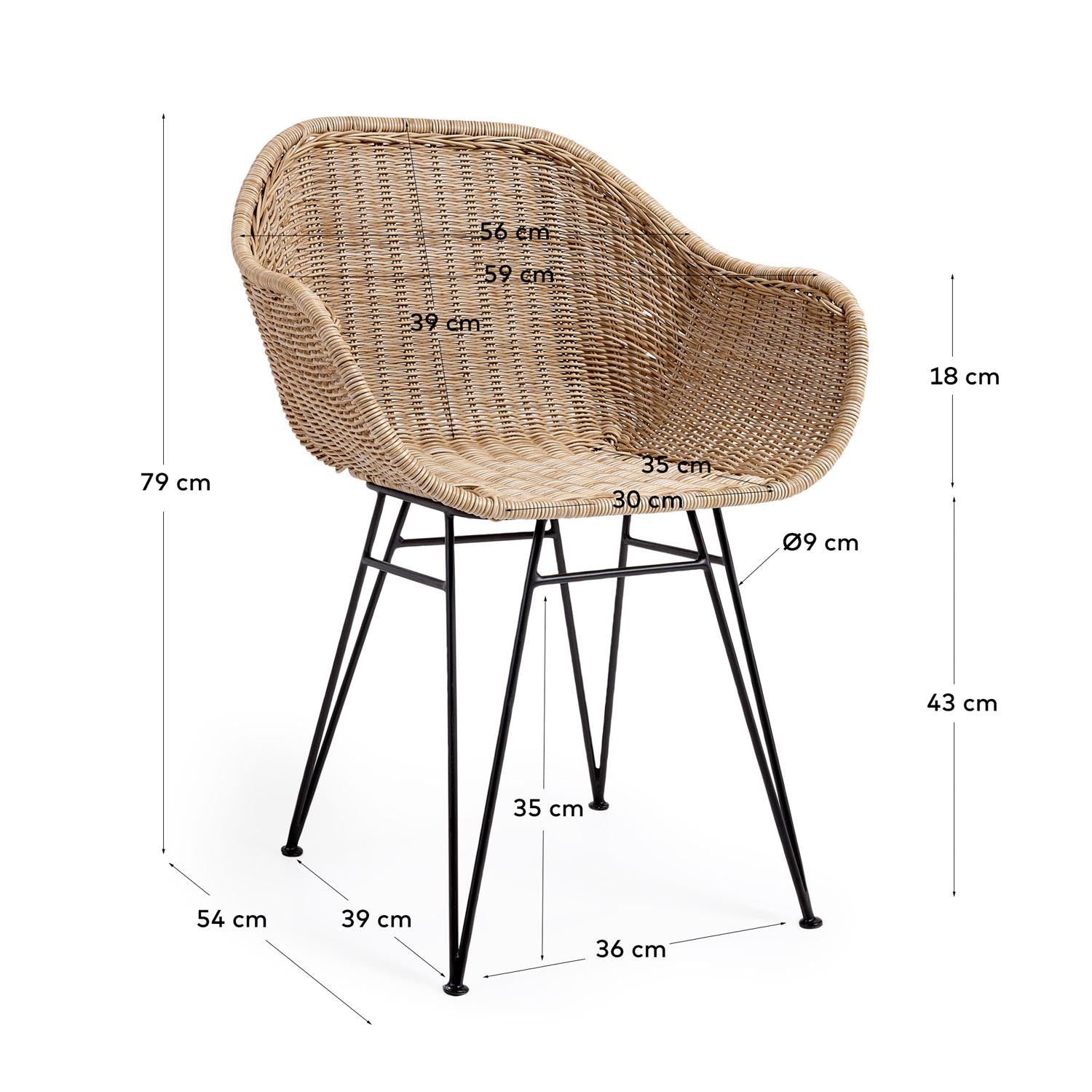 Chart Gartenstuhl aus synthetischem Rattan und Beinen aus verzinktem Stahl in Natur präsentiert im Onlineshop von KAQTU Design AG. Gartenstuhl mit Armlehnen ist von Kave Home