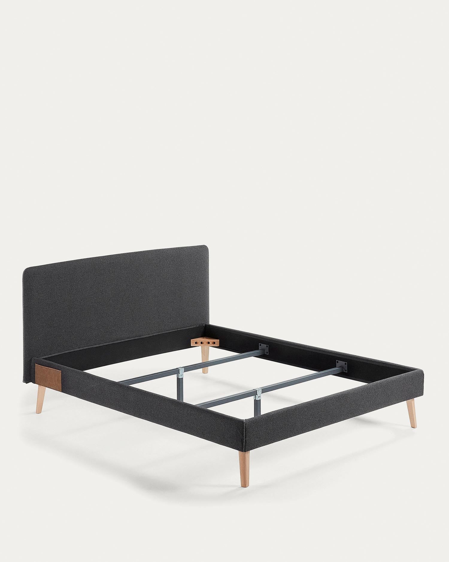 Dyla Bezug in Schwarz für Bett mit Matratzengrösse von 150 x 190 cm in Schwarz präsentiert im Onlineshop von KAQTU Design AG. Zubehör Bett ist von Kave Home