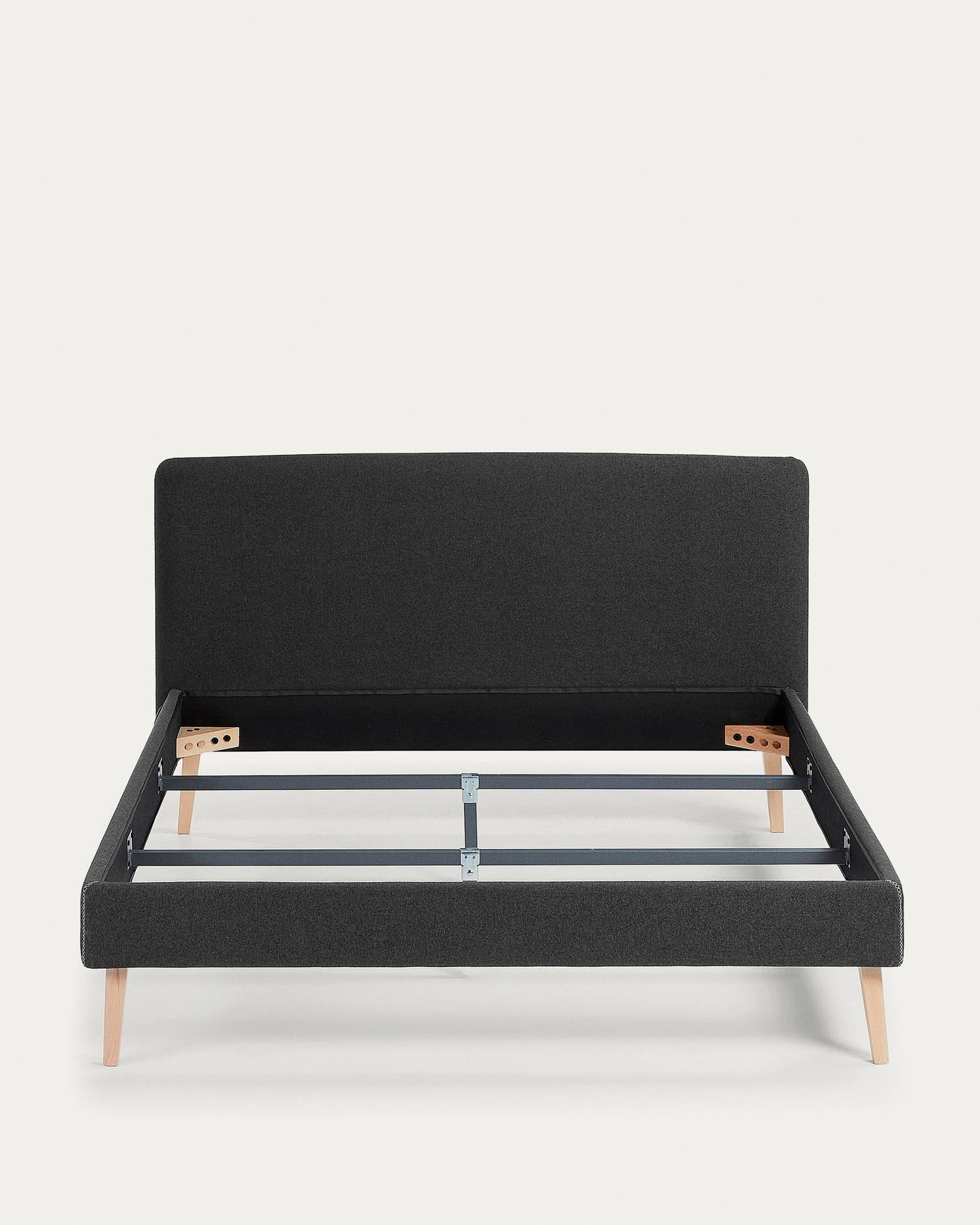 Dyla Bezug in Schwarz für Bett mit Matratzengrösse von 150 x 190 cm in Schwarz präsentiert im Onlineshop von KAQTU Design AG. Zubehör Bett ist von Kave Home