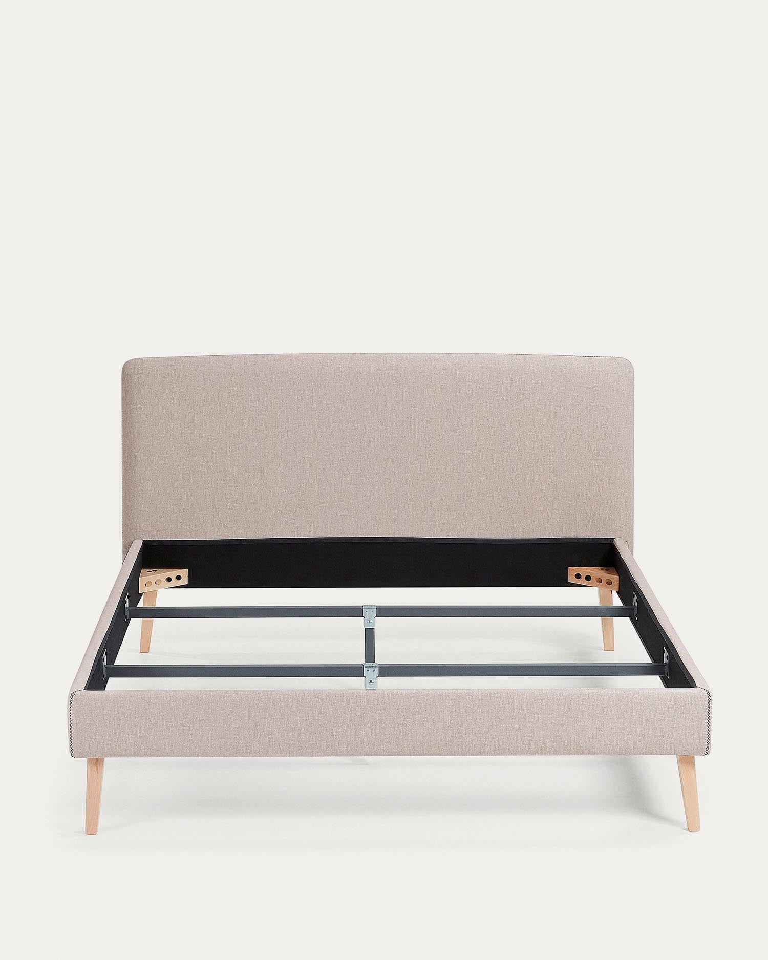 Dyla Bezug in Beige für Bett mit Matratzengrösse von 150 x 190 cm in Beige präsentiert im Onlineshop von KAQTU Design AG. Zubehör Bett ist von Kave Home