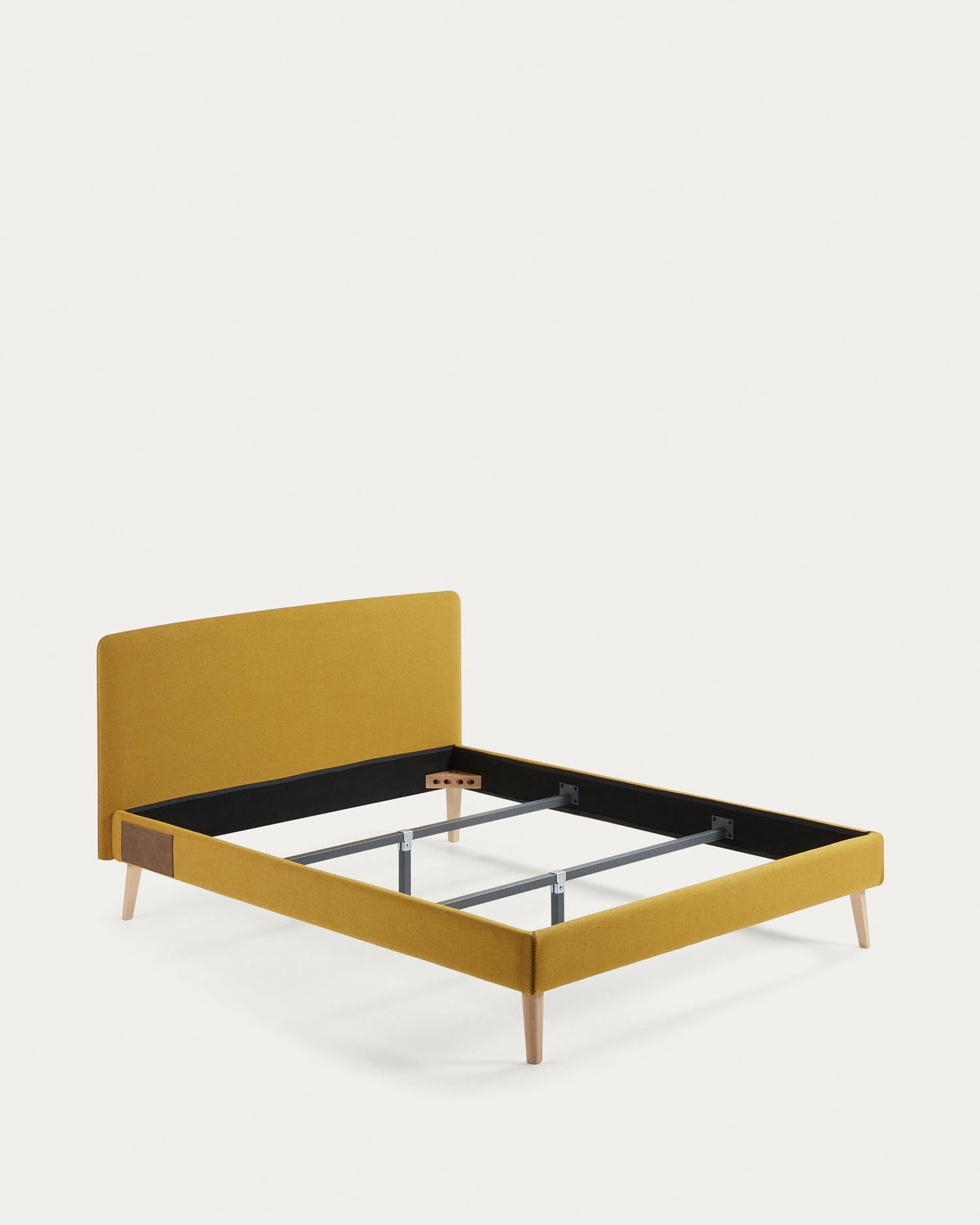 Dyla Bezug in Senfgelb für Bett mit Matratzengrösse 150 x 190 cm in Senfgelb präsentiert im Onlineshop von KAQTU Design AG. Zubehör Bett ist von Kave Home