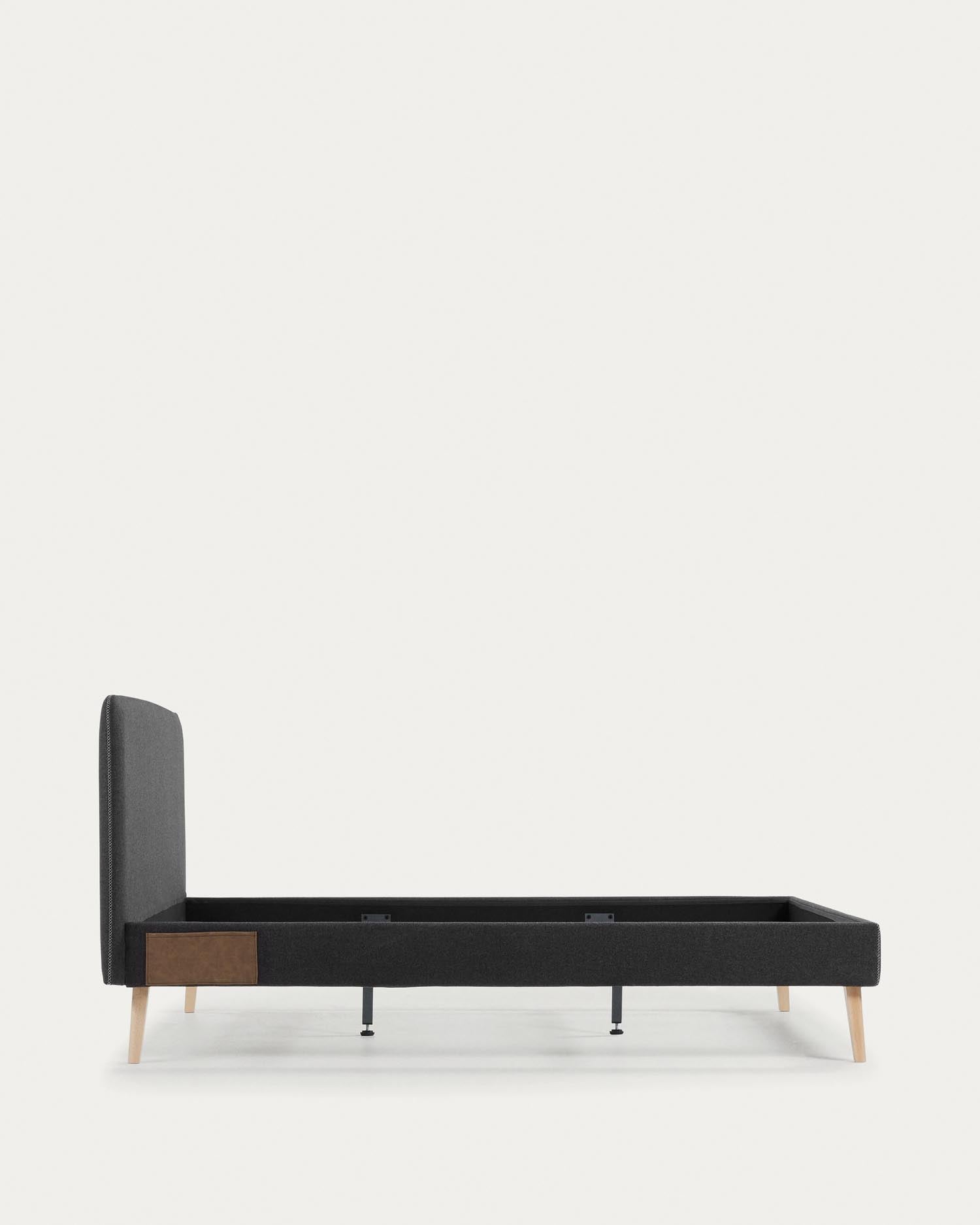 Dyla Bezug in Schwarz für Bett mit Matratze von 160 x 200 cm in Schwarz präsentiert im Onlineshop von KAQTU Design AG. Zubehör Bett ist von Kave Home