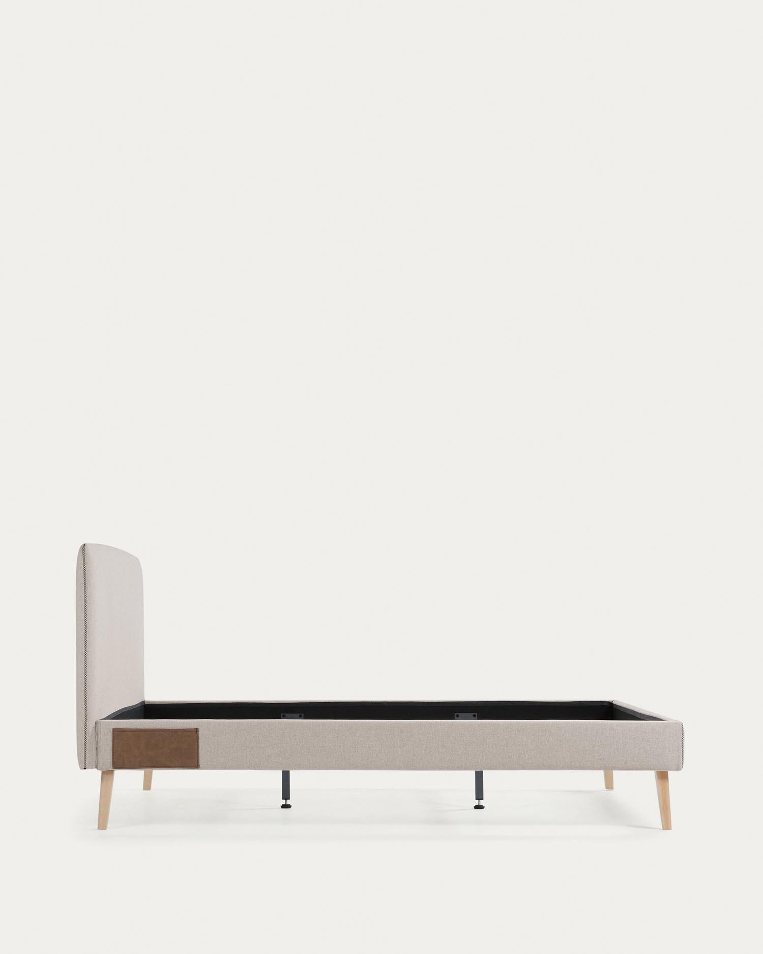 Dyla Bezug in Beige für Bett mit Matratze von 160 x 200 cm in Beige präsentiert im Onlineshop von KAQTU Design AG. Zubehör Bett ist von Kave Home