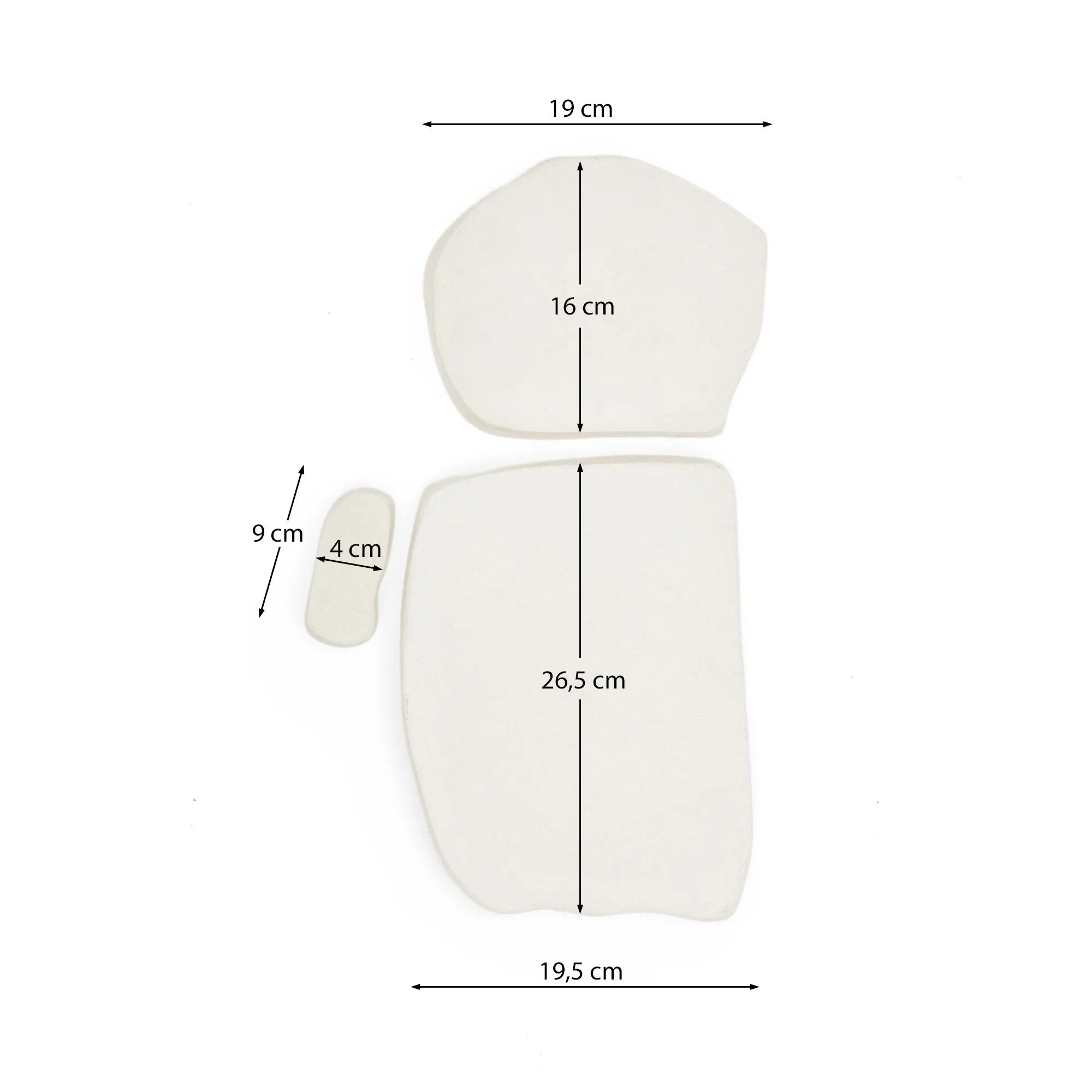 Elegante, weiße Pappmaché-Wanddeko im 3er-Set von Kave Home, nachhaltig und stilvoll, ideal für moderne Wohnräume.