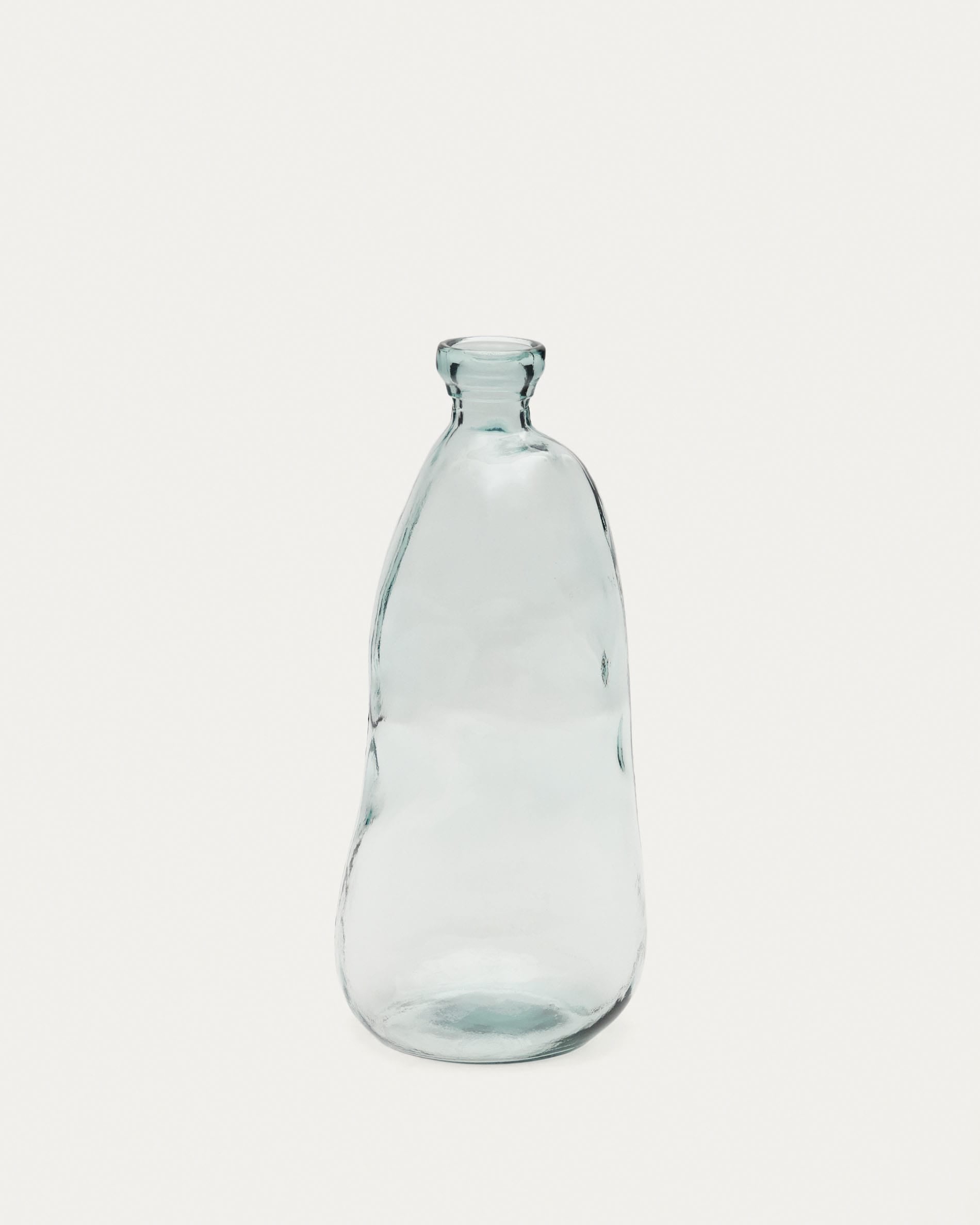 Brenna Vase aus transparentem Glas 100% recycelt 51 cm in Klar präsentiert im Onlineshop von KAQTU Design AG. Vase ist von Kave Home