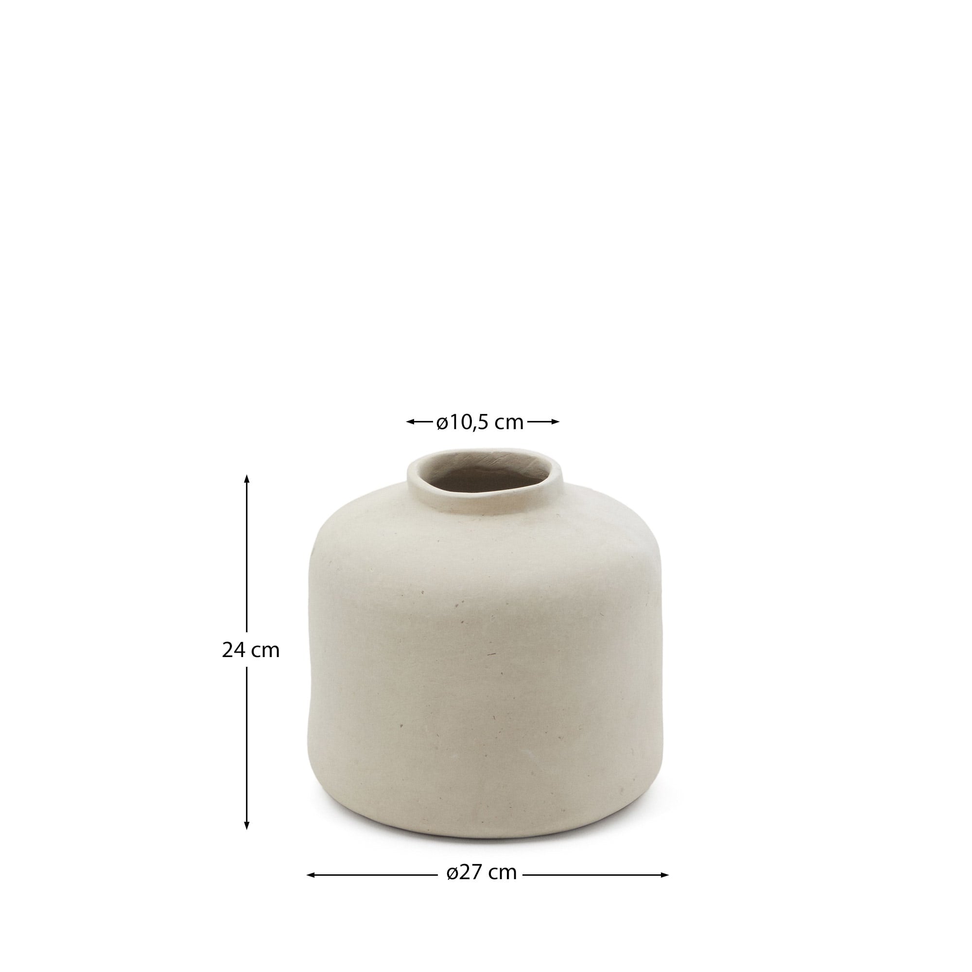 Serina Vase aus Pappmaché weiss 27 cm in Weiß präsentiert im Onlineshop von KAQTU Design AG. Vase ist von Kave Home