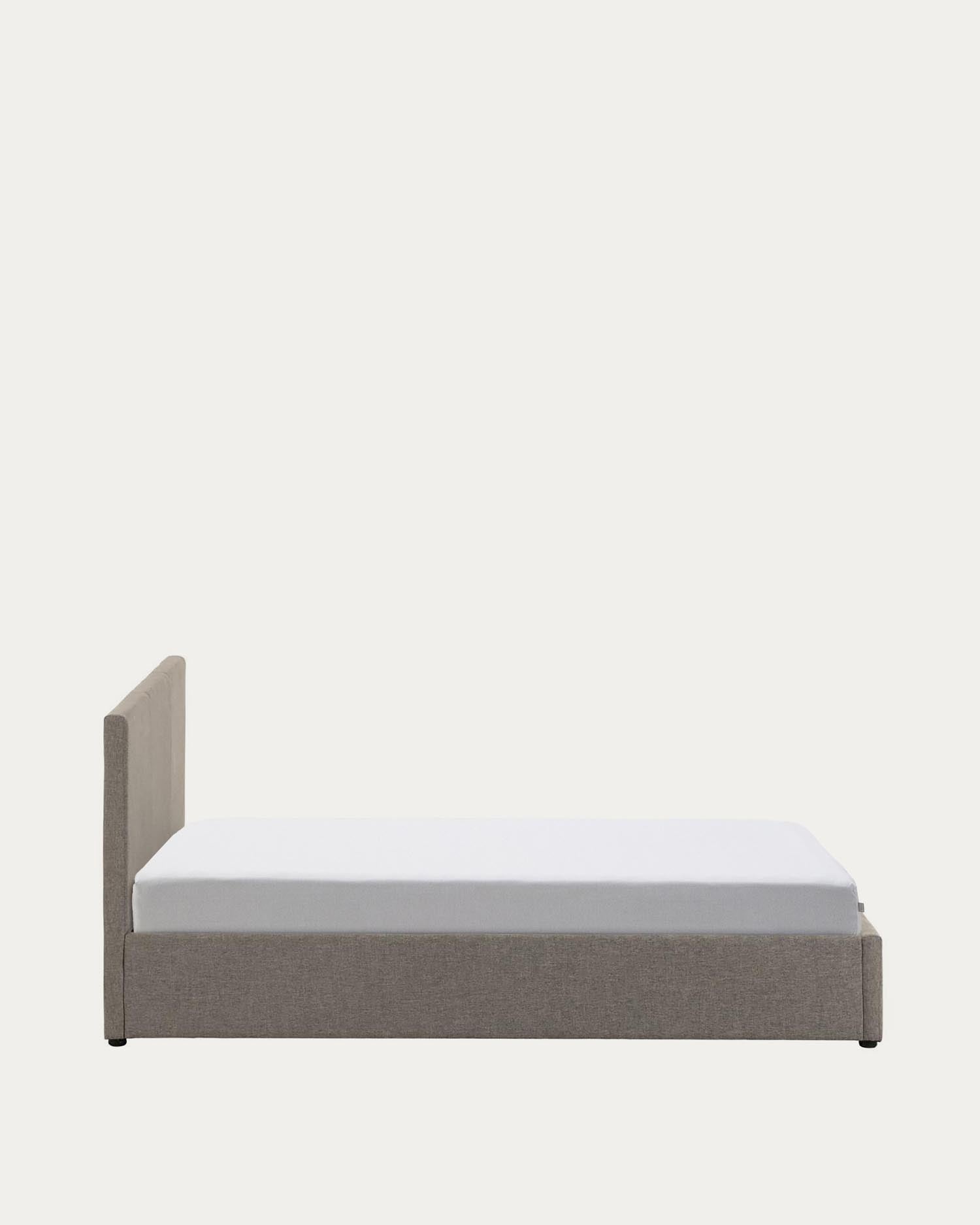 Nahiri Bett mit Stauraum in Grau für Matratze von 160 x 200 cm in Grau präsentiert im Onlineshop von KAQTU Design AG. Bett ist von Kave Home