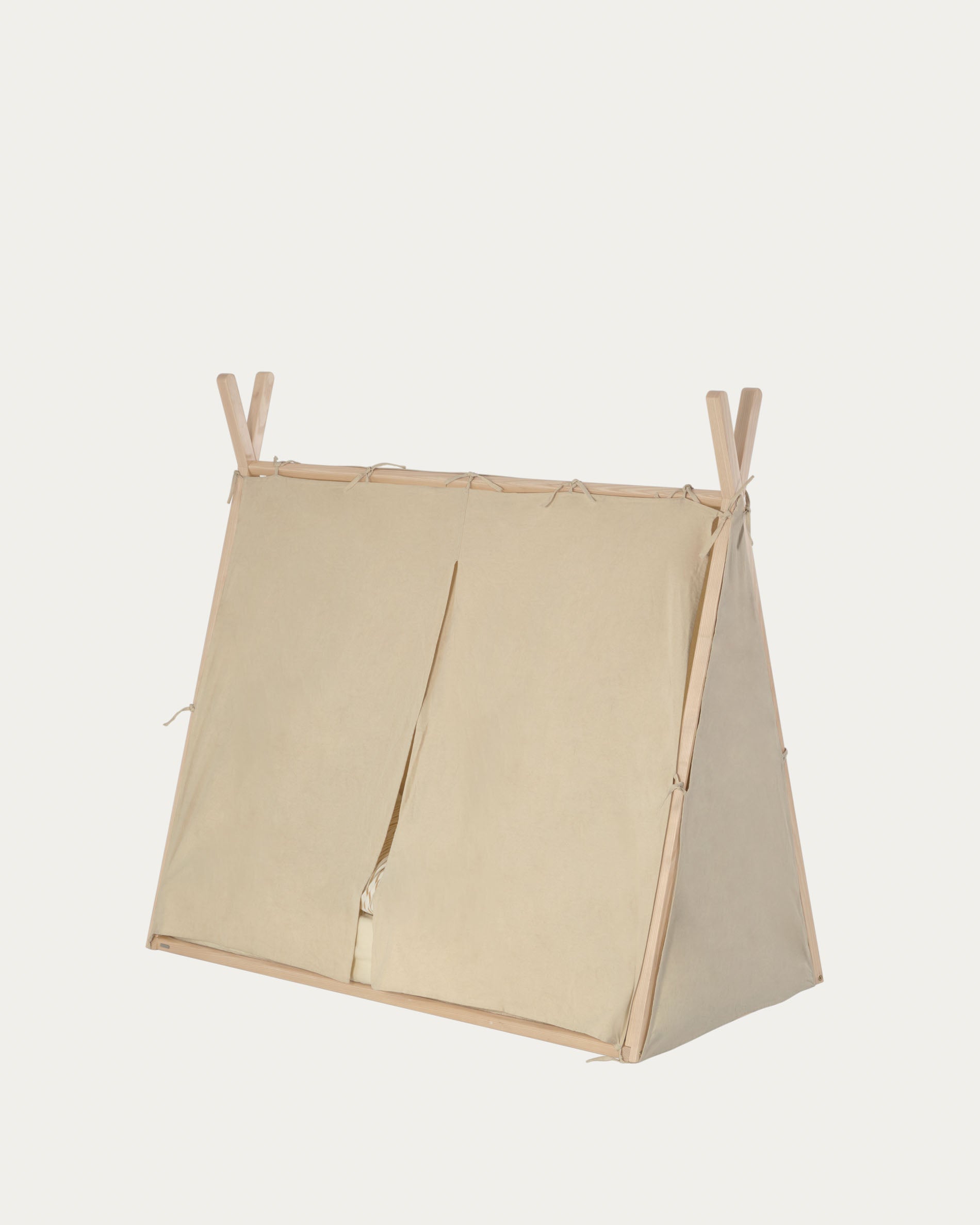 Abdeckung für Maralis Tipi Bett aus 100% Baumwolle 70 x 140 cm in Braun präsentiert im Onlineshop von KAQTU Design AG. Zubehör Bett ist von Kave Home