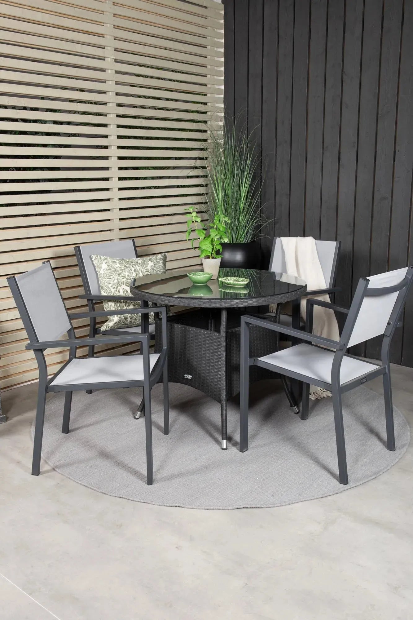 Volta Outdoor-Tischset + Copacabana ⌀90cm/4St. - KAQTU Design