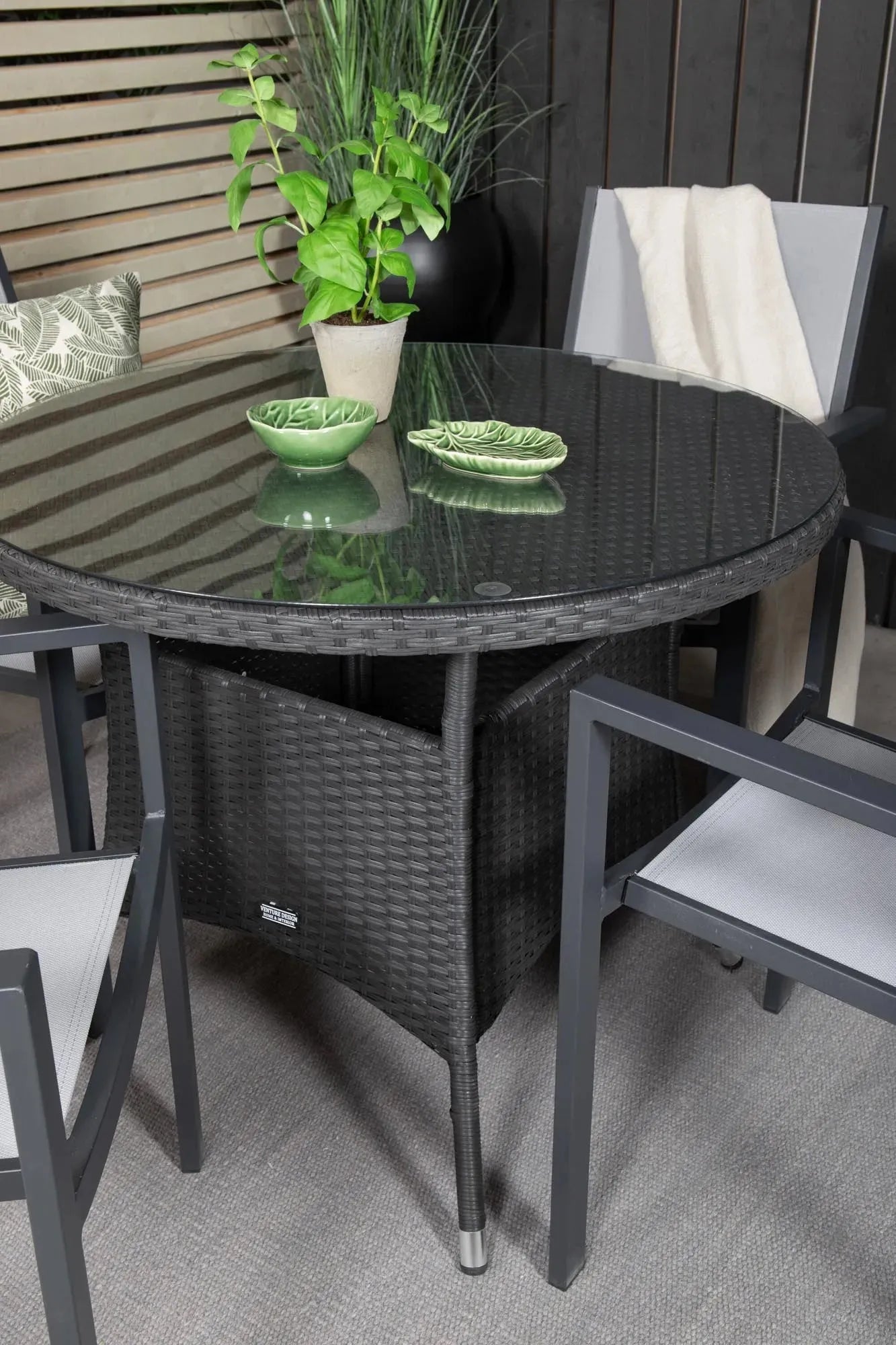 Volta Outdoor-Tischset + Copacabana ⌀90cm/4St. - KAQTU Design