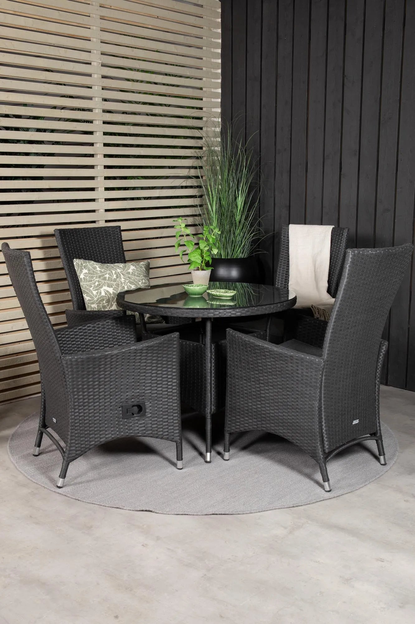 Volta Outdoor-Tischset + Padova ⌀90cm/4St. - KAQTU Design