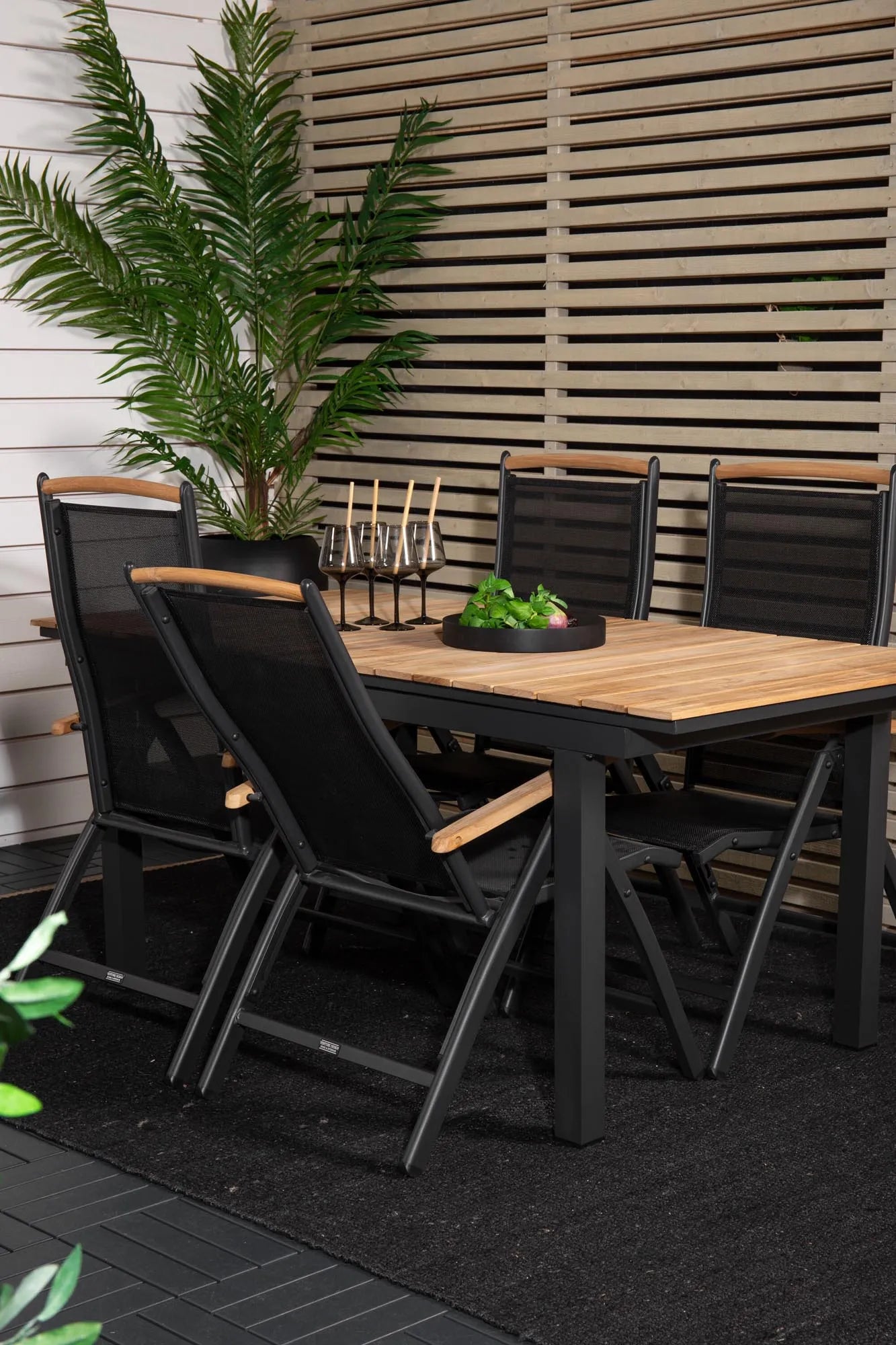 Mexico Rechteckiger Esstisch in Schwarz/Nature präsentiert im Onlineshop von KAQTU Design AG. Gartentischset ist von Venture Home