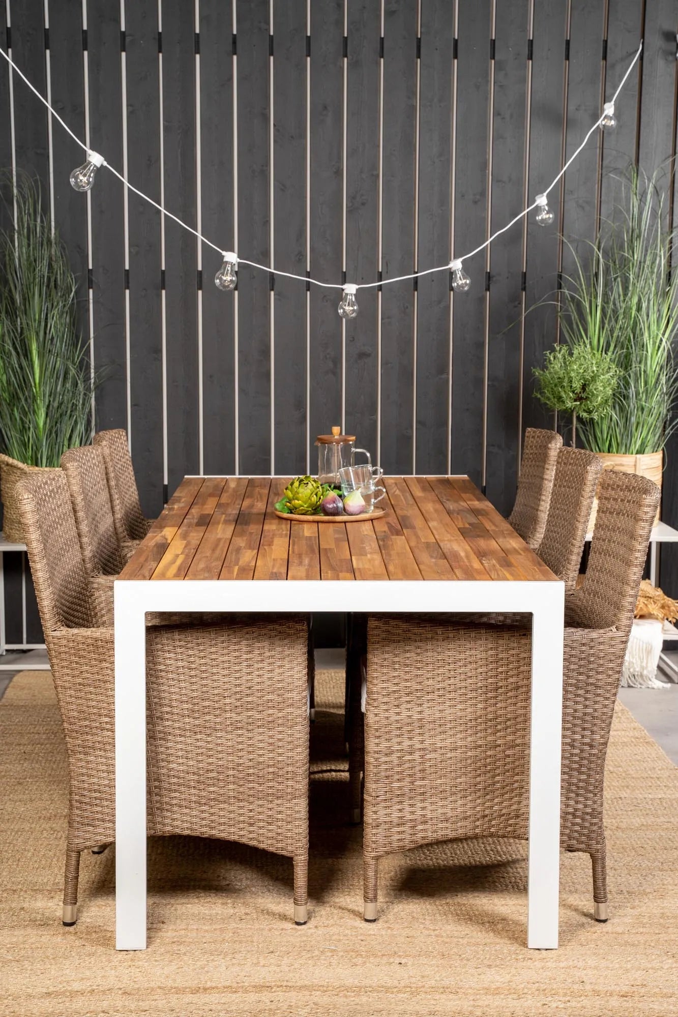 Rechteckiges Ess-Set aus Holz in Nature/Nature präsentiert im Onlineshop von KAQTU Design AG. Gartentischset ist von Venture Home