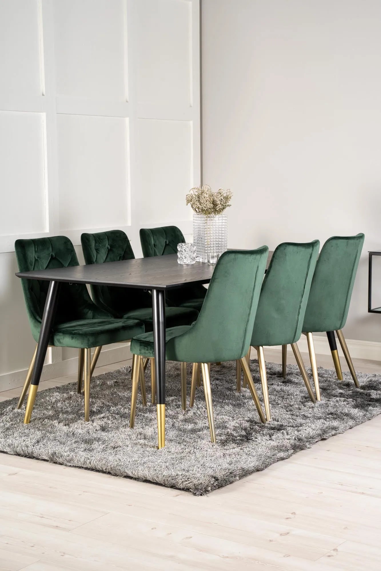 Dipp Esszimmerset + Velvet Deluxe 180cm/6St. in Schwarz / Grau präsentiert im Onlineshop von KAQTU Design AG. Esszimmerset ist von Venture Home