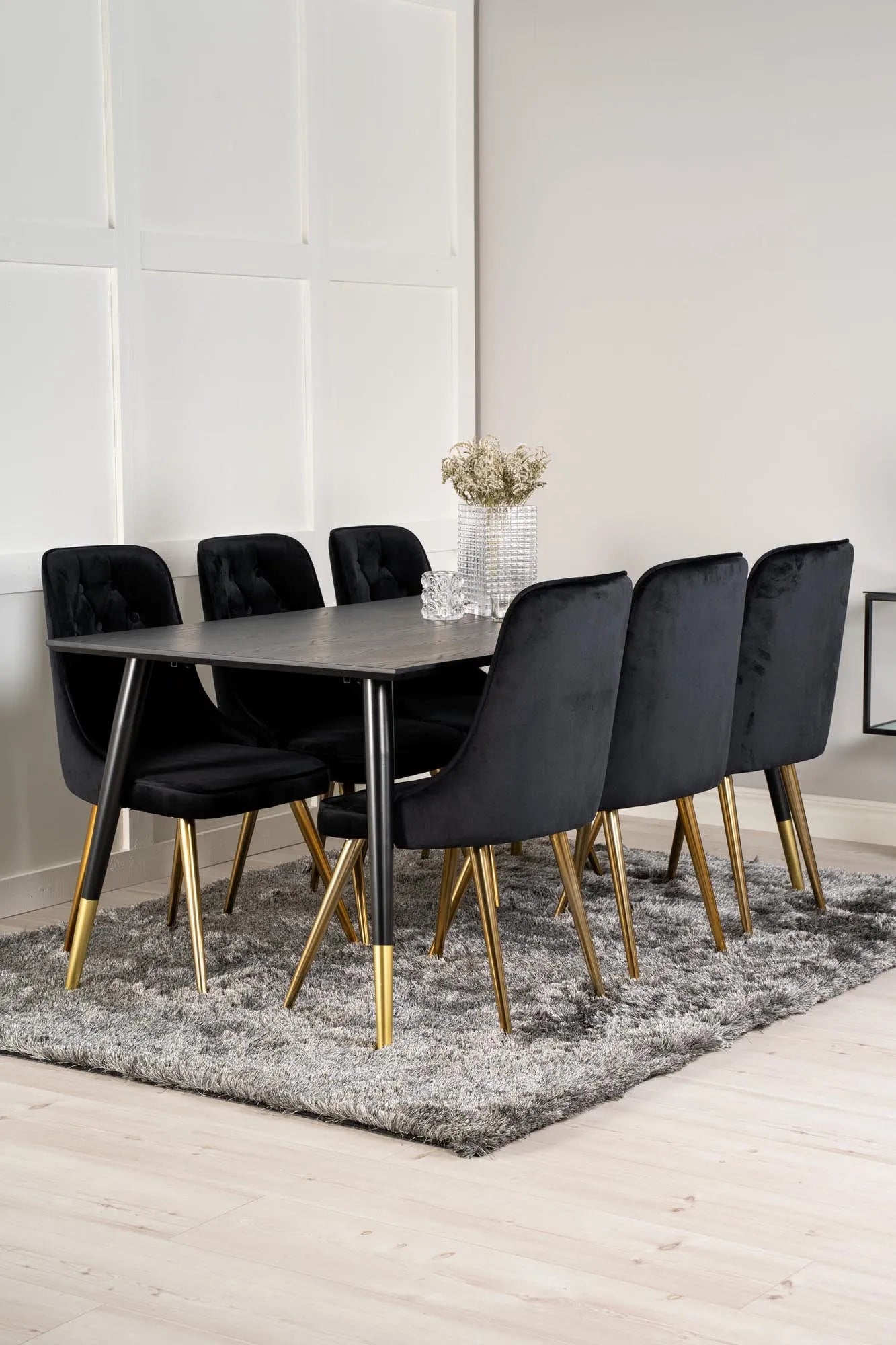 Dipp Esszimmerset + Velvet Deluxe 180cm/6St. in Schwarz / Hellgrau präsentiert im Onlineshop von KAQTU Design AG. Esszimmerset ist von Venture Home