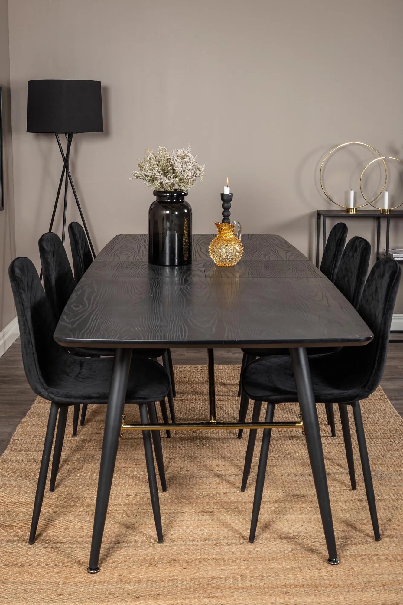 Gold Esszimmerset ausziehbar + Polar 180cm/6St. in Schwarz präsentiert im Onlineshop von KAQTU Design AG. Esszimmerset ist von Venture Home