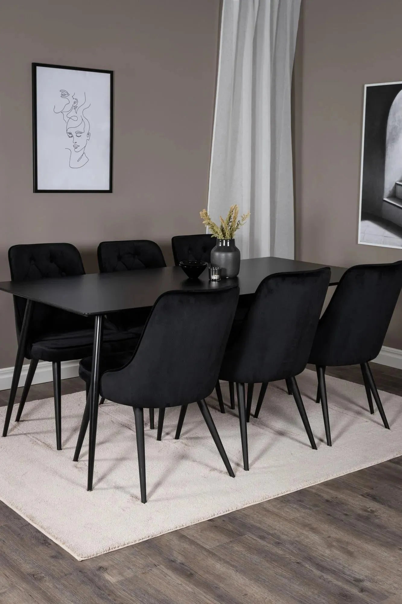 Silar Esszimmerset + Velvet Deluxe 180cm/6St. in Schwarz präsentiert im Onlineshop von KAQTU Design AG. Esszimmerset ist von Venture Home