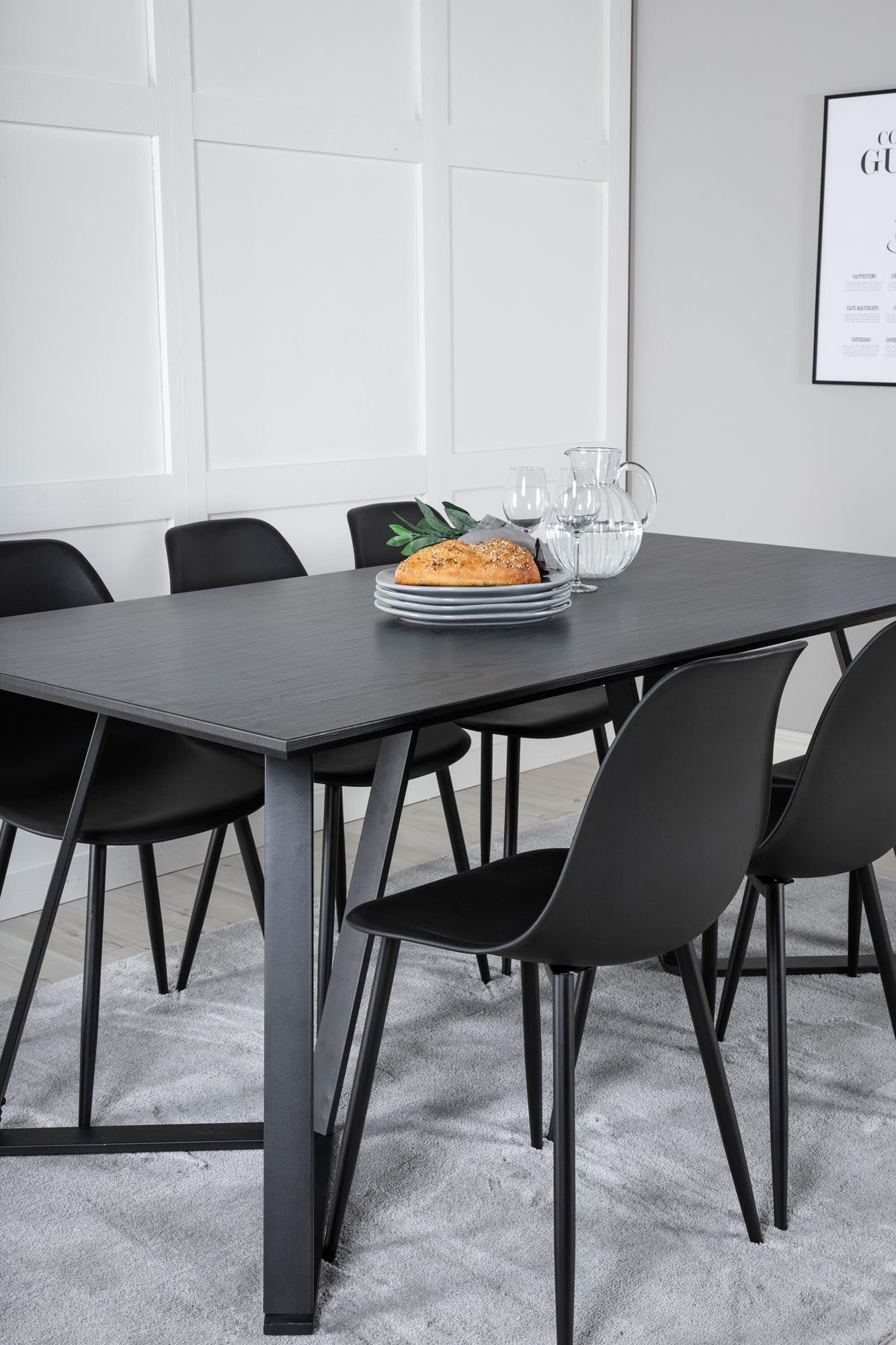 Marina Esszimmerset Polar Plastic 180cm/6St. in Schwarz präsentiert im Onlineshop von KAQTU Design AG. Esszimmerset ist von Venture Home