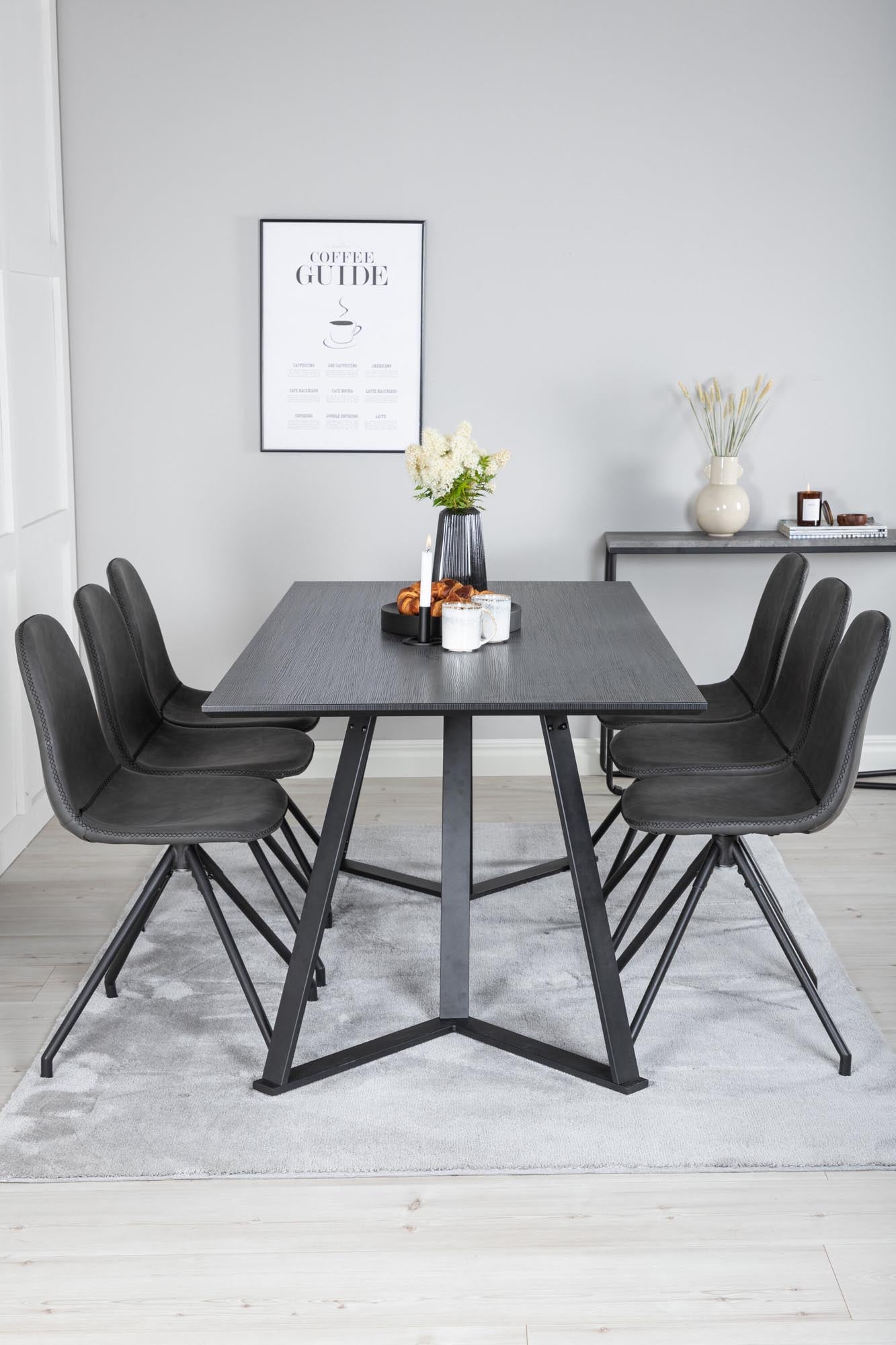 Marina Esszimmerset Polar 180cm/6St. in Schwarz präsentiert im Onlineshop von KAQTU Design AG. Esszimmerset ist von Venture Home