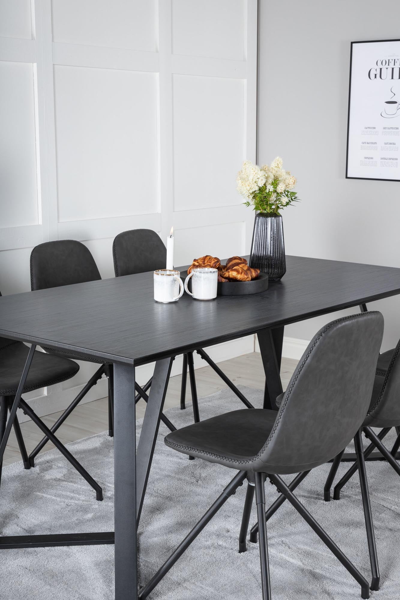 Marina Esszimmerset Polar 180cm/6St. in Schwarz präsentiert im Onlineshop von KAQTU Design AG. Esszimmerset ist von Venture Home