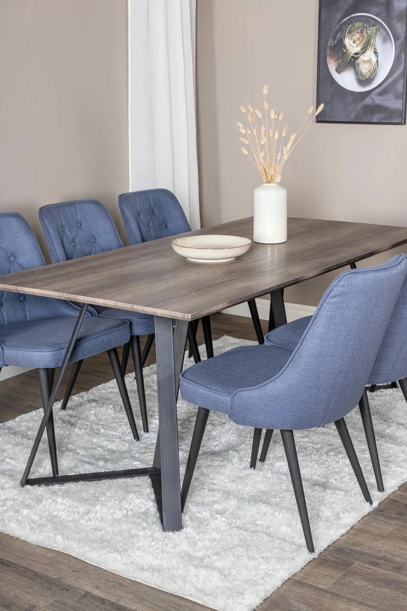 Marina Esszimmerset Velvet 180cm/6St. in Schwarz / Blau präsentiert im Onlineshop von KAQTU Design AG. Esszimmerset ist von Venture Home