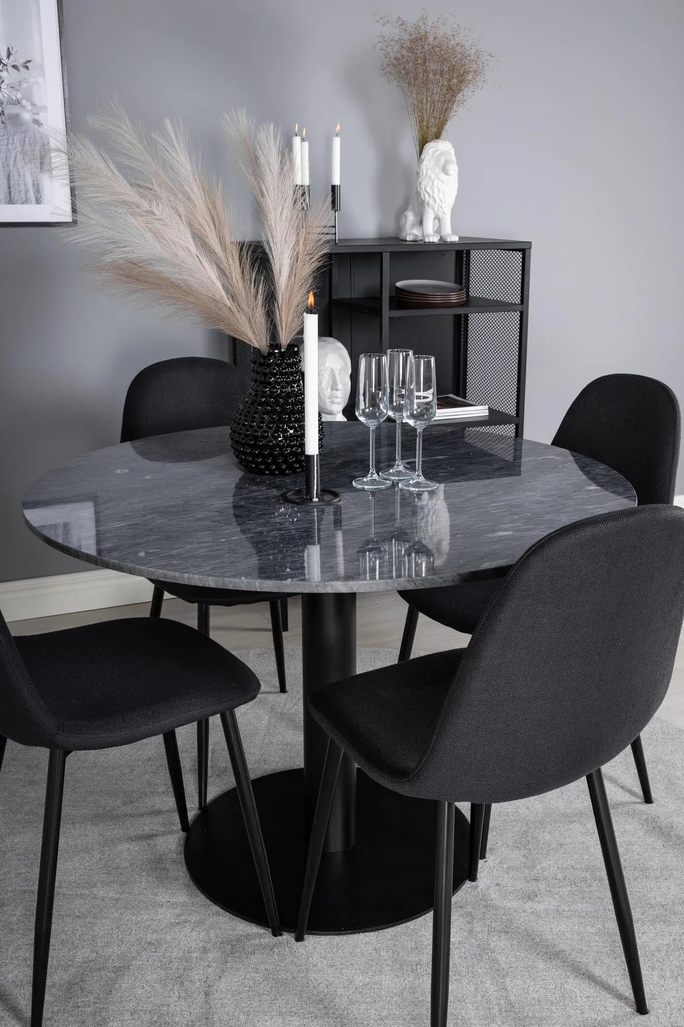 Estelle Esszimmerset + Polar ⌀106cm/4St. in Schwarz präsentiert im Onlineshop von KAQTU Design AG. Esszimmerset ist von Venture Home