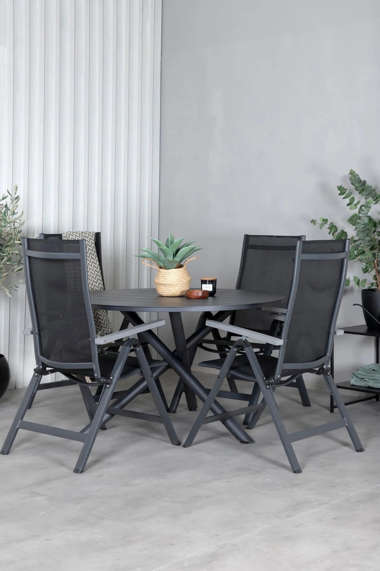 Alma Outdoor-Tischset + Albany ⌀120cm/4St. - KAQTU Design