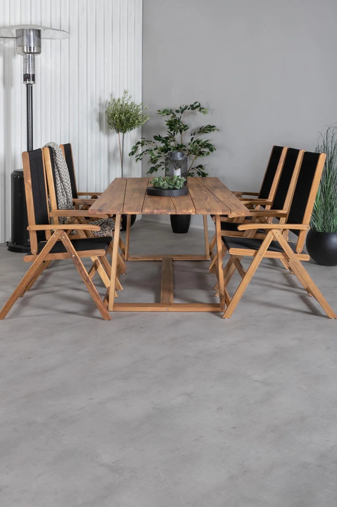 Plankton Rechteckiges Ess-Set in Schwarz/Nature präsentiert im Onlineshop von KAQTU Design AG. Gartentischset ist von Venture Home